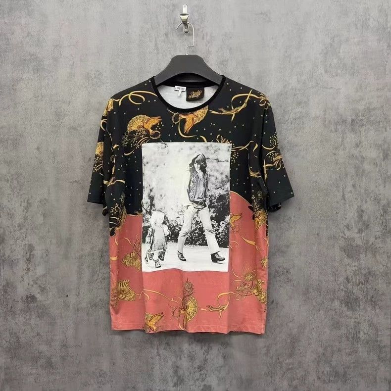Loewe LOEWE Old portraits are full of prints that destroy short Size M / US 6-8 / IT 42-44 - 1 Thumbnail