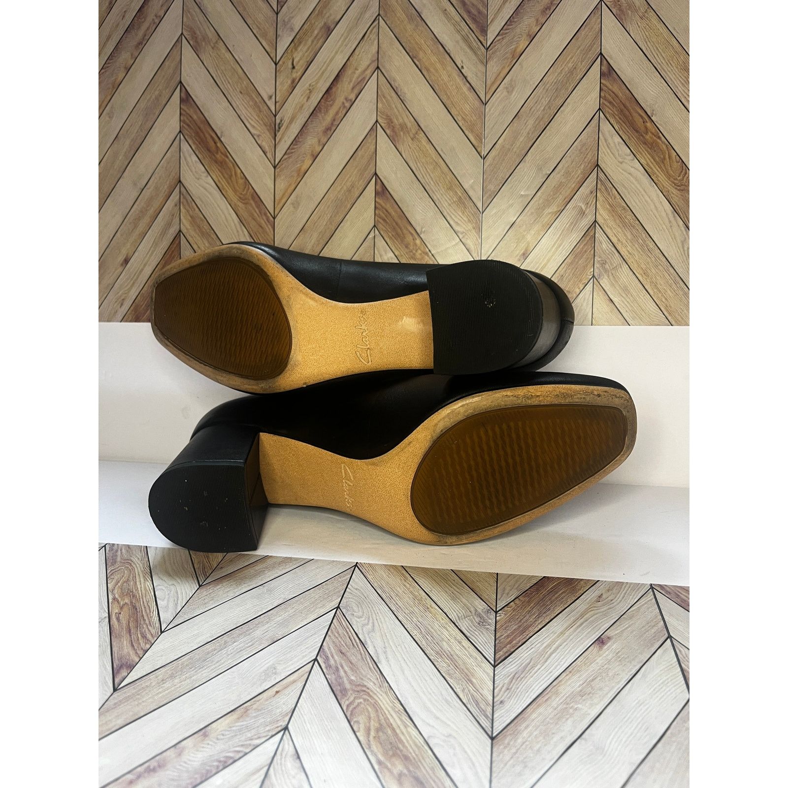 Clarks Clarks Classic Leather Block Heeled Pump Heels Black Sz 8 Size US 8 / IT 38 - 9 Thumbnail