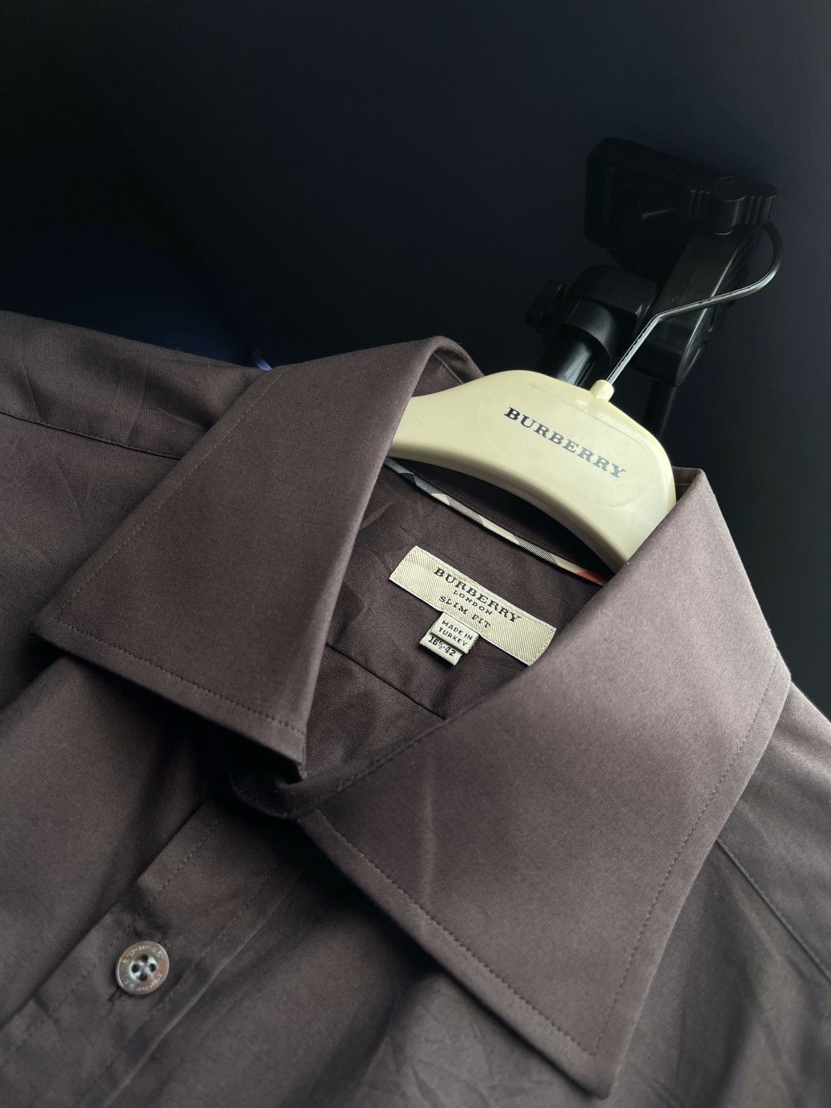 Burberry × Designer Burberry London Plain Brown Long Sleeve Button Up Shirt Size US L / EU 52-54 / 3 - 1 Thumbnail
