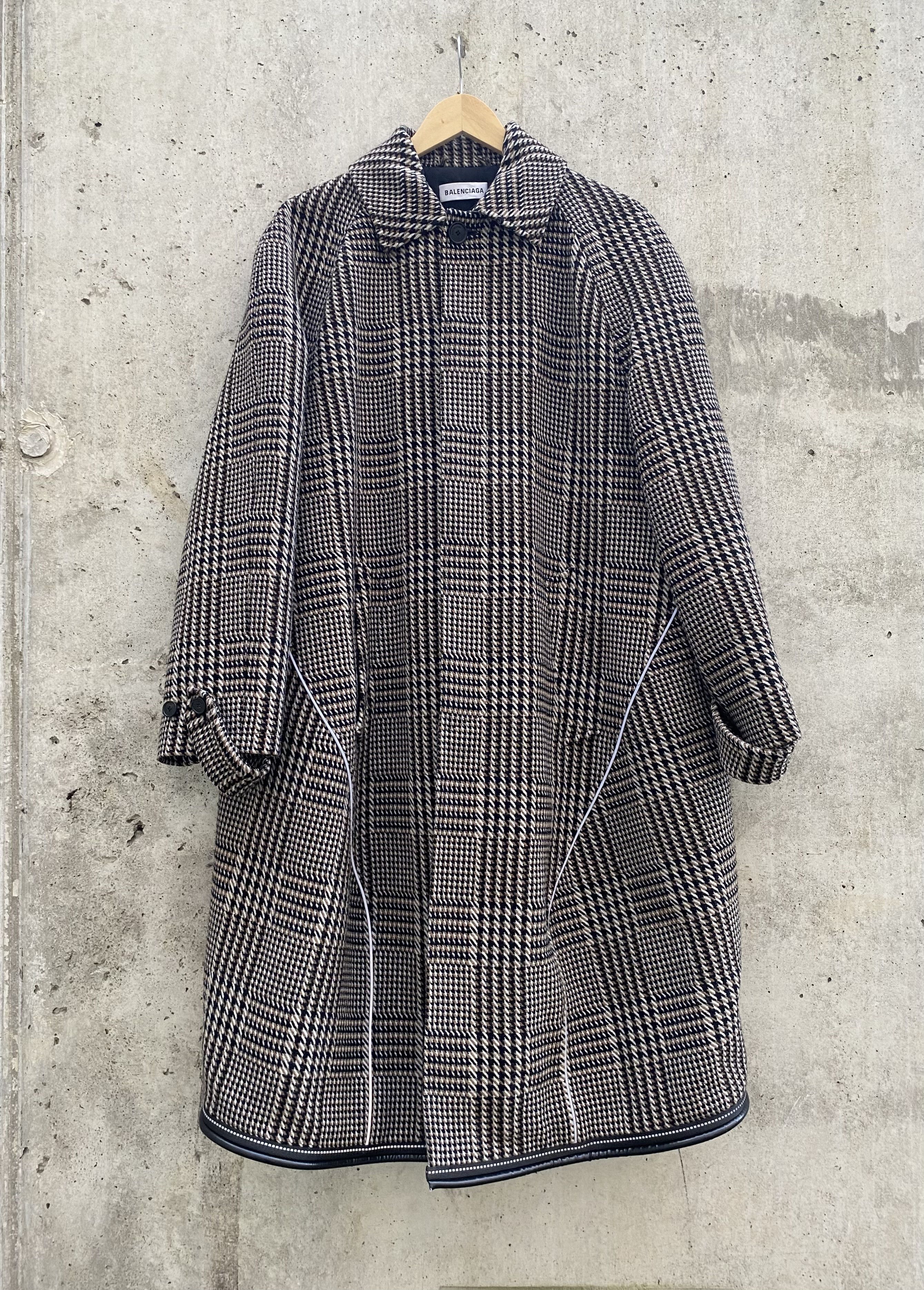 Balenciaga Balenciaga Pre-Fall 2018 Prince of Wales Check Coat Size US M / EU 48-50 / 2 - 1 Thumbnail