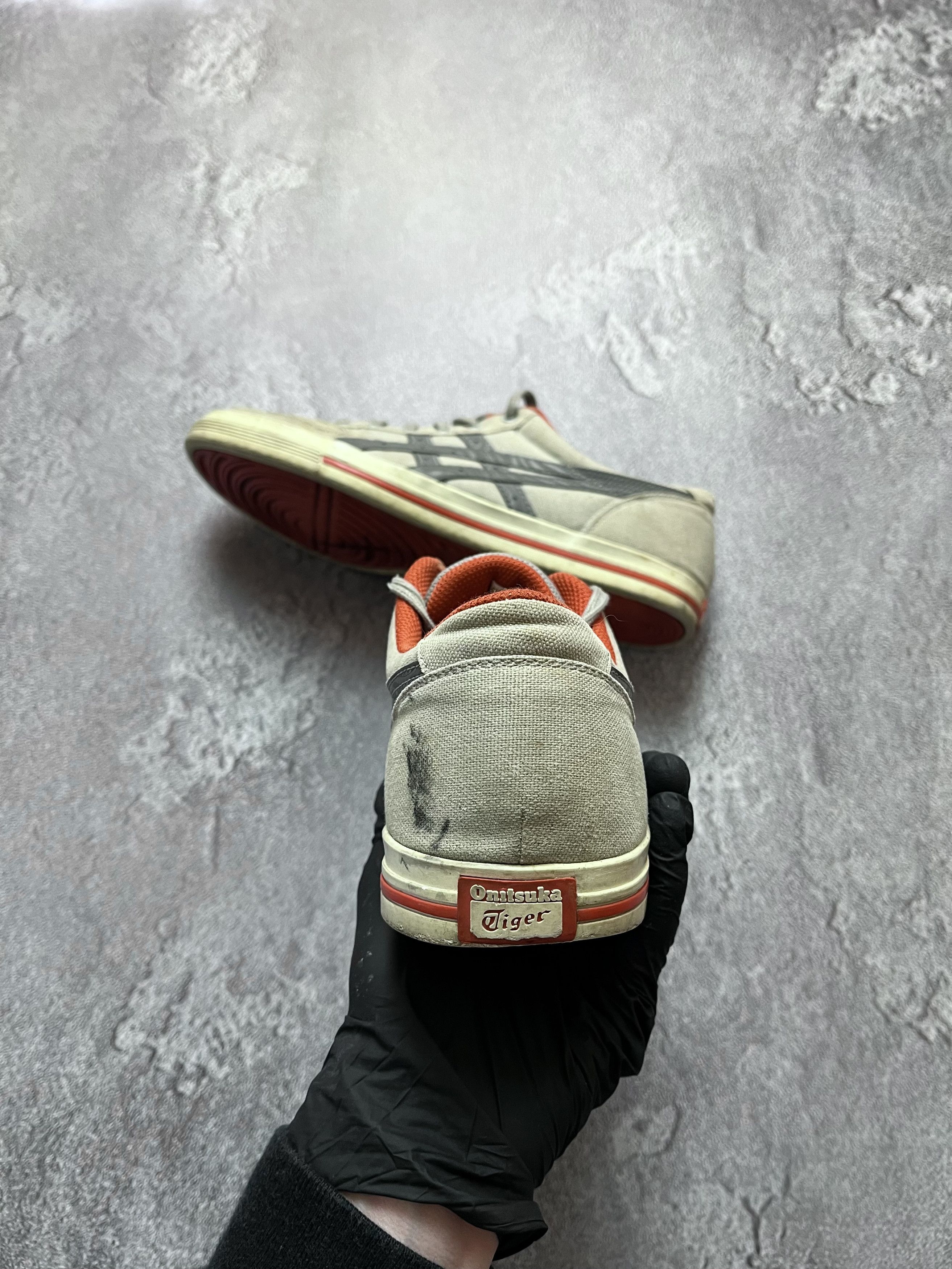 Asics Asics Onitsuka Tiger Sneaker Style Running Aaron CV 43.5 Size US 10.5 / EU 43-44 - 2 Thumbnail