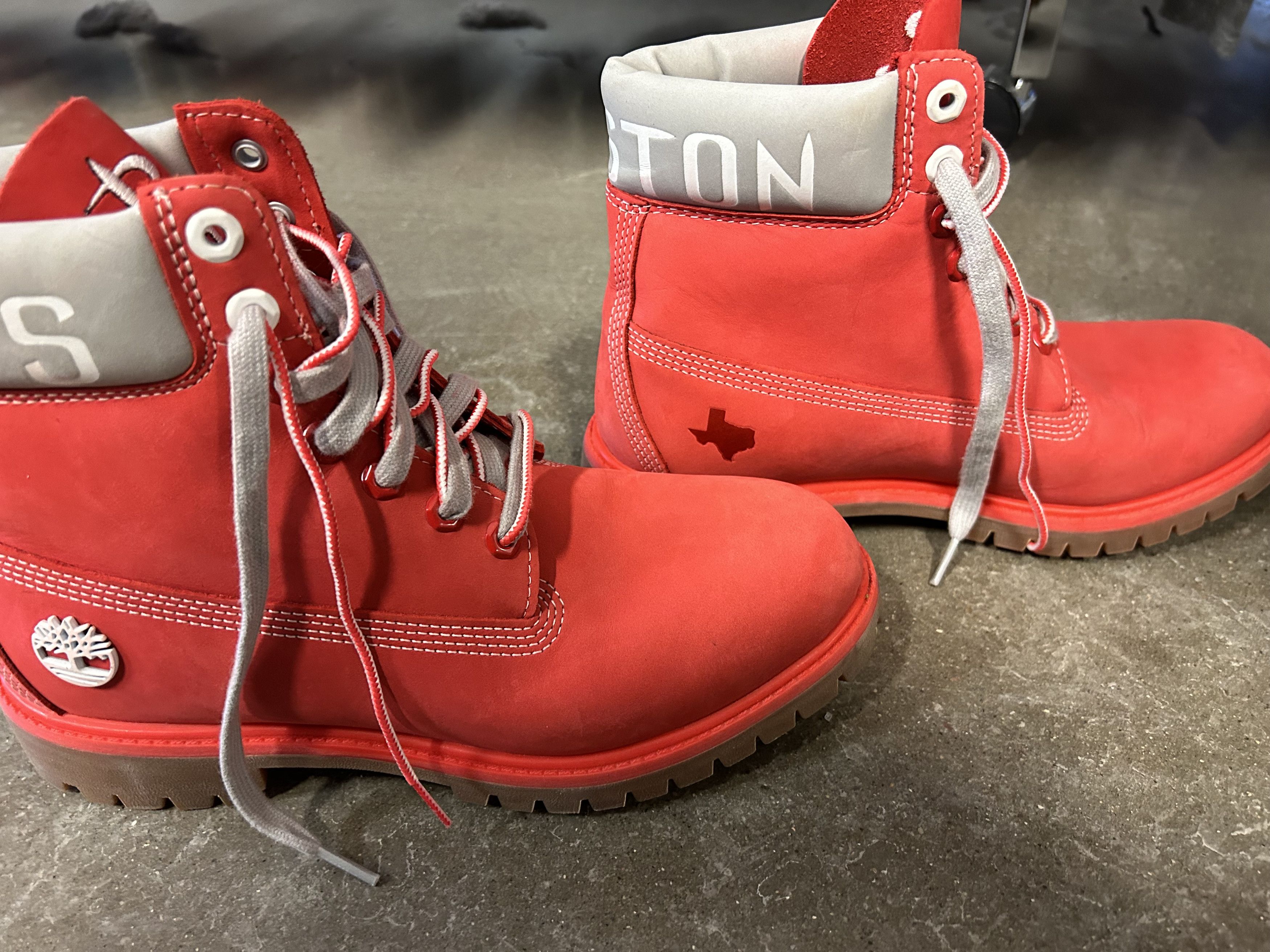 NBA × Timberland Red Timberland Boots x NBA Houston Rockets Collab Size US 9 / EU 42 - 5 Thumbnail