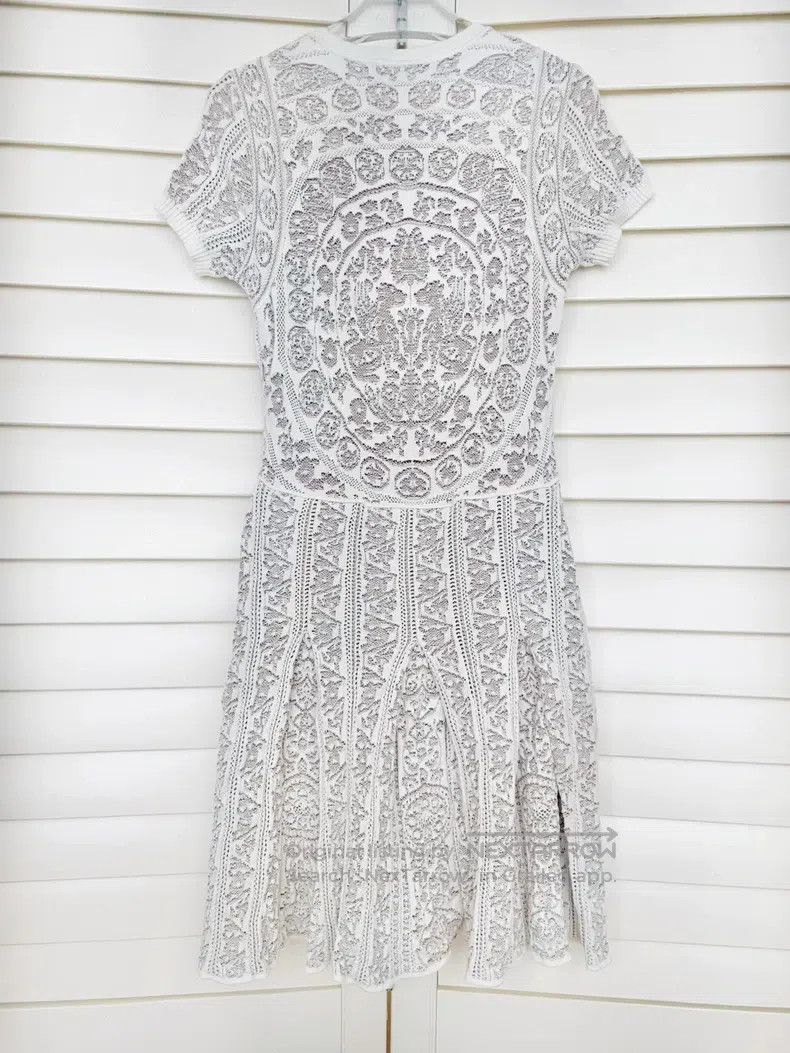 Valentino Valentino White embossed jacquard dress Size S / US 4 / IT 40 - 2 Thumbnail