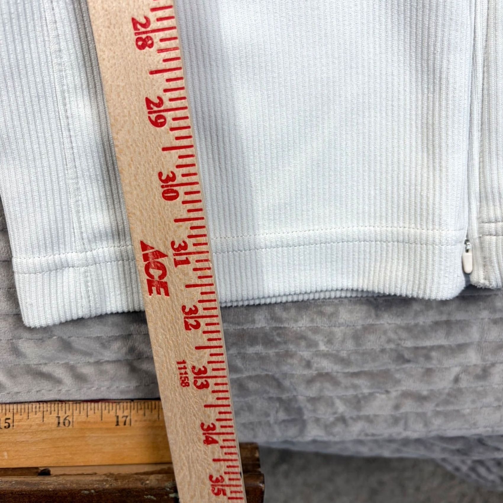 Lululemon Lululemon Dress Pants Womens 6 White Softstreme Ribbed High Rise Pant Bone Size LW5EUBS Size 28" / US 6 / IT 42 - 4 Thumbnail
