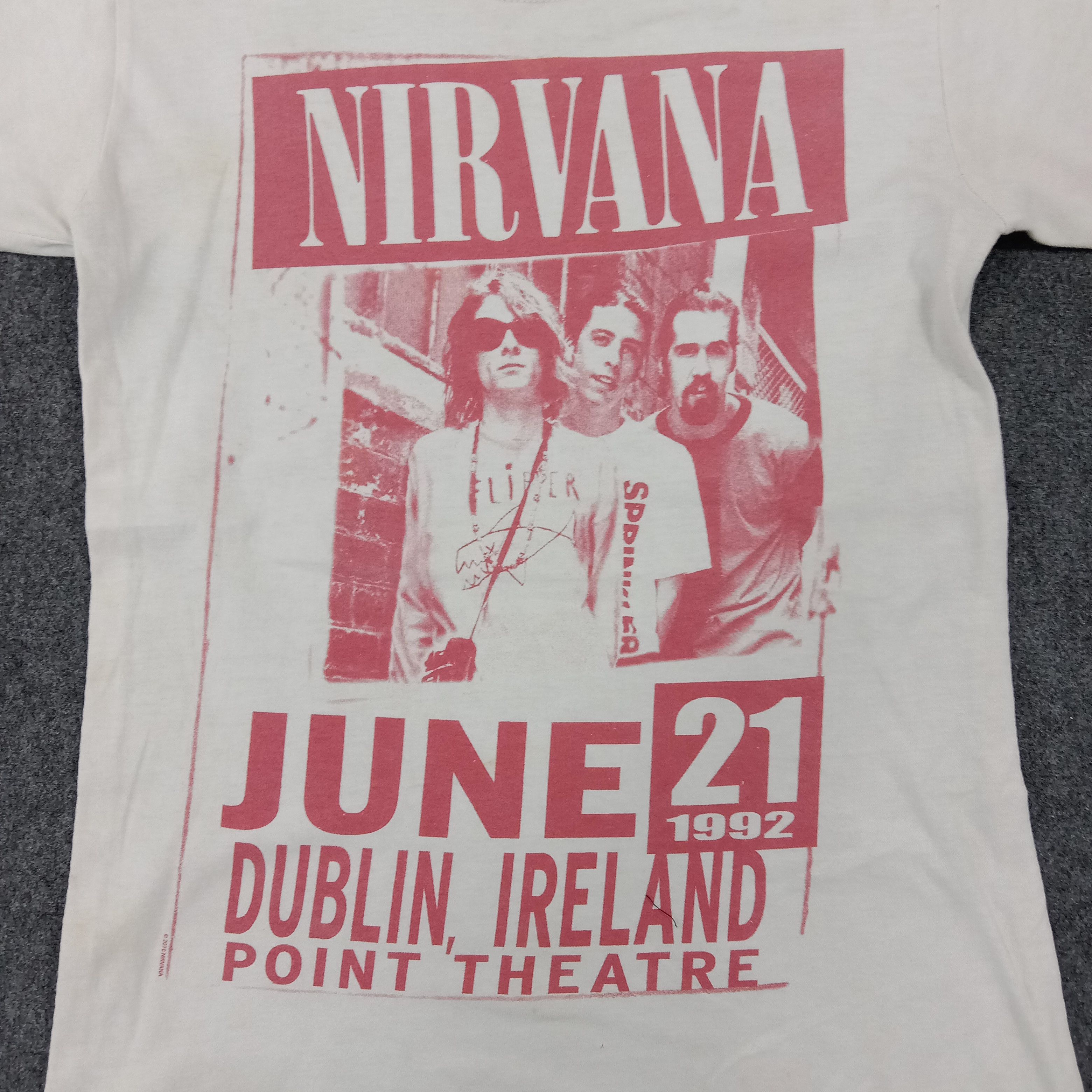 Band Tees × Nirvana × Vintage Nirvana American Grunge Band Tour Tshirt Size S / US 4 / IT 40 - 2 Thumbnail