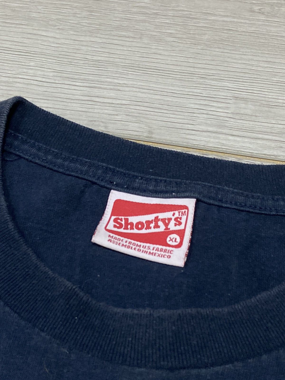 Shorty's Skateboards Shorty’s 🌹 vintage big roses logo t-shirt Size US XL / EU 56 / 4 - 4 Thumbnail