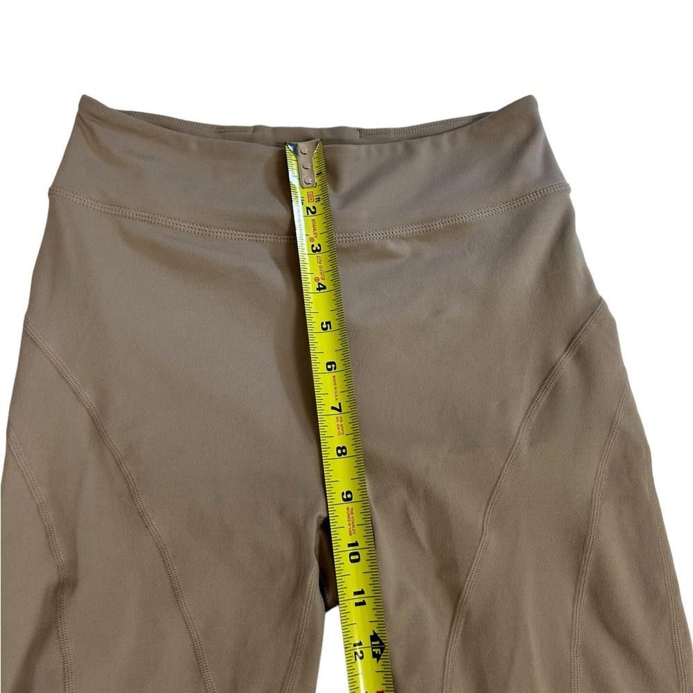 Free People Free People l FP Movement Step Up Biker Shorts Tan Small Size 28" / US 6 / IT 42 - 6 Thumbnail