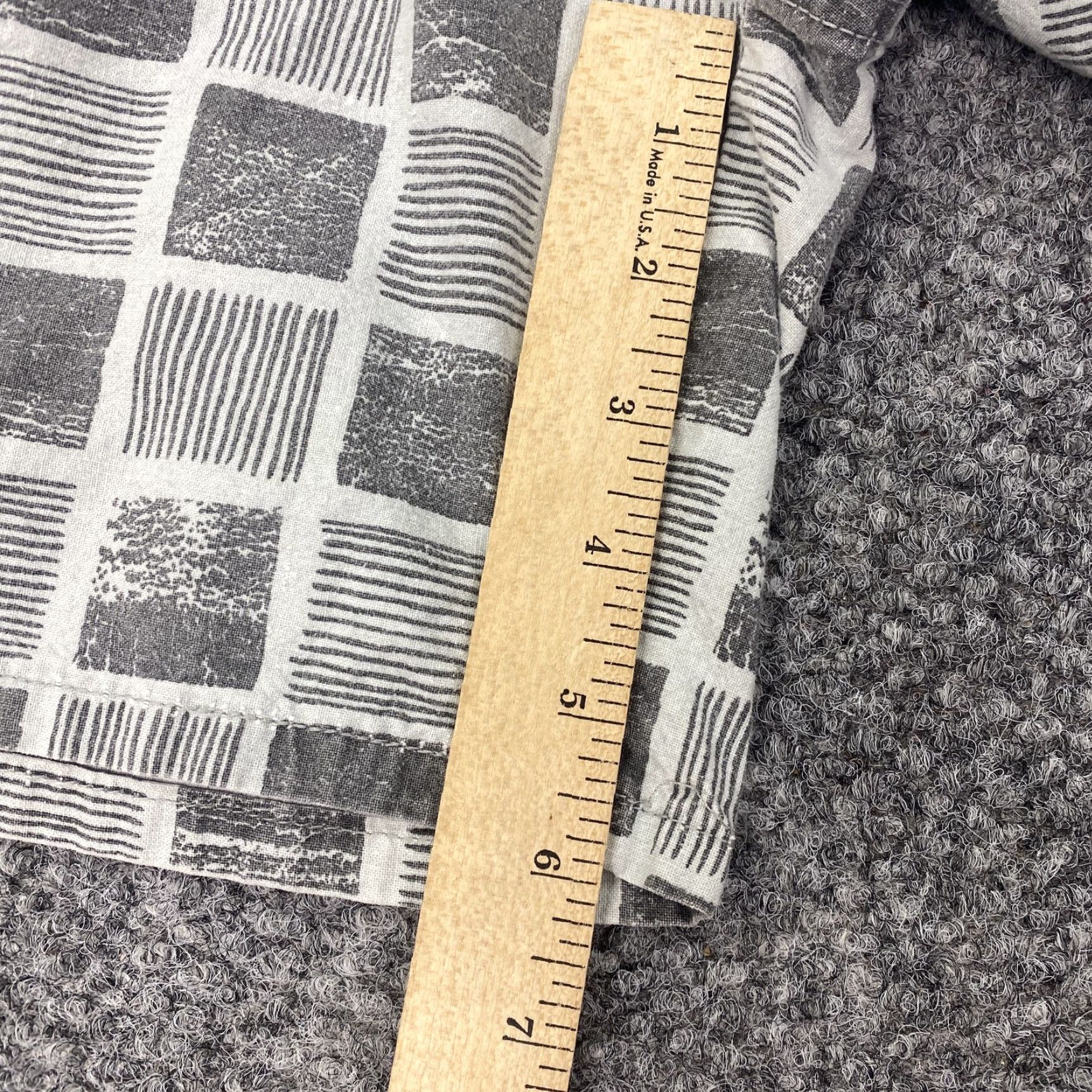 Vintage VINTAGE PCH Sand Gear Shorts Mens 32 Gray White Geometric Print 90s Beach Skate USA Casual Mens Sand Gear Shorts Size US 32 / EU 48 - 5 Thumbnail
