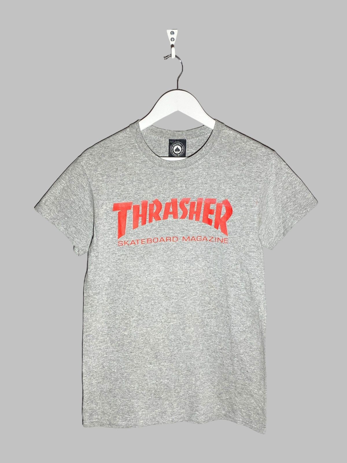 Thrasher 🔥 THRASHER GREY LOGO TEE SKATEBOARD MAGAZINE Y2K 🔥 Size US S / EU 44-46 / 1 - 1 Thumbnail