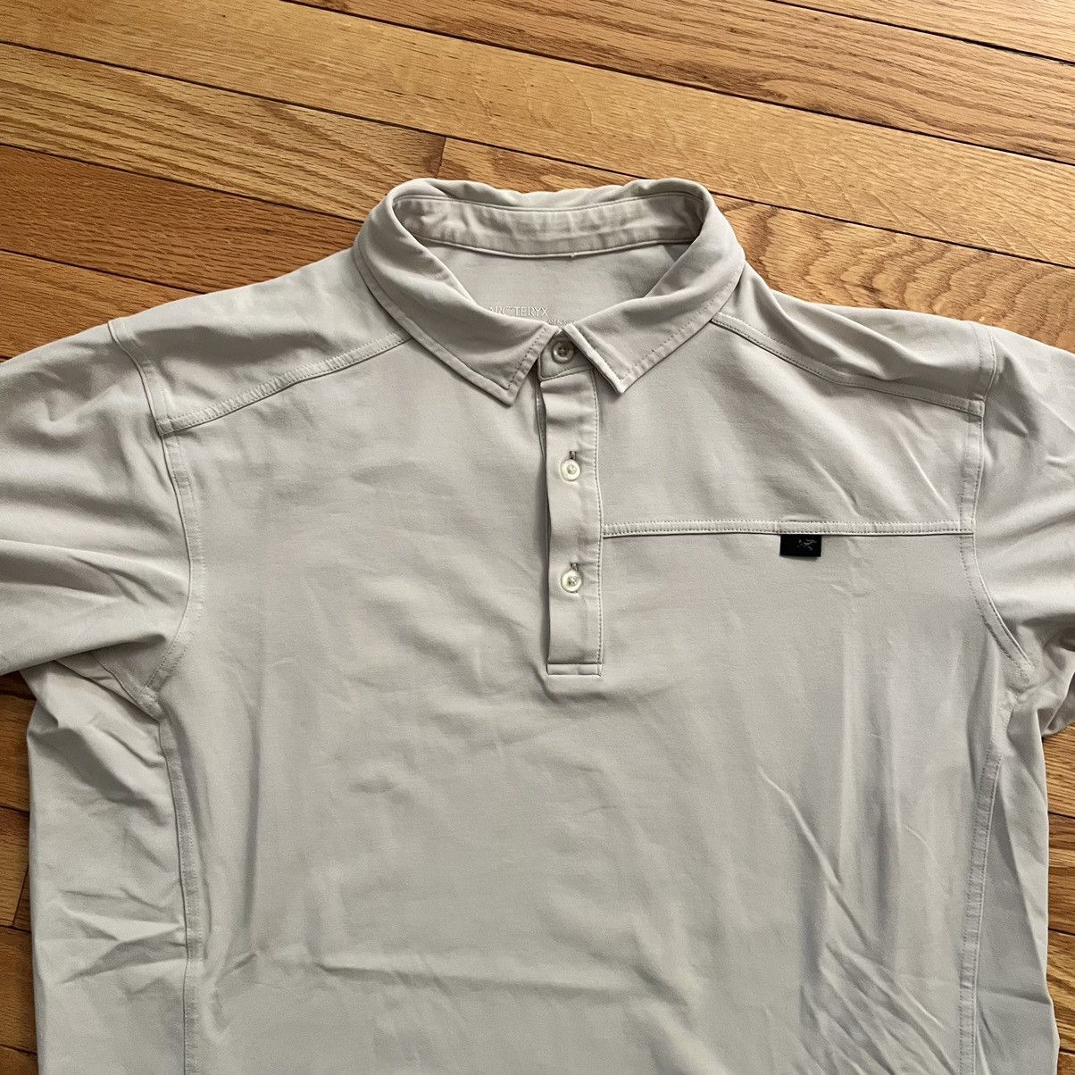 Arc'teryx × Vintage Arc’teryx Cream Lightweight Polo Size US L / EU 52-54 / 3 - 2 Thumbnail