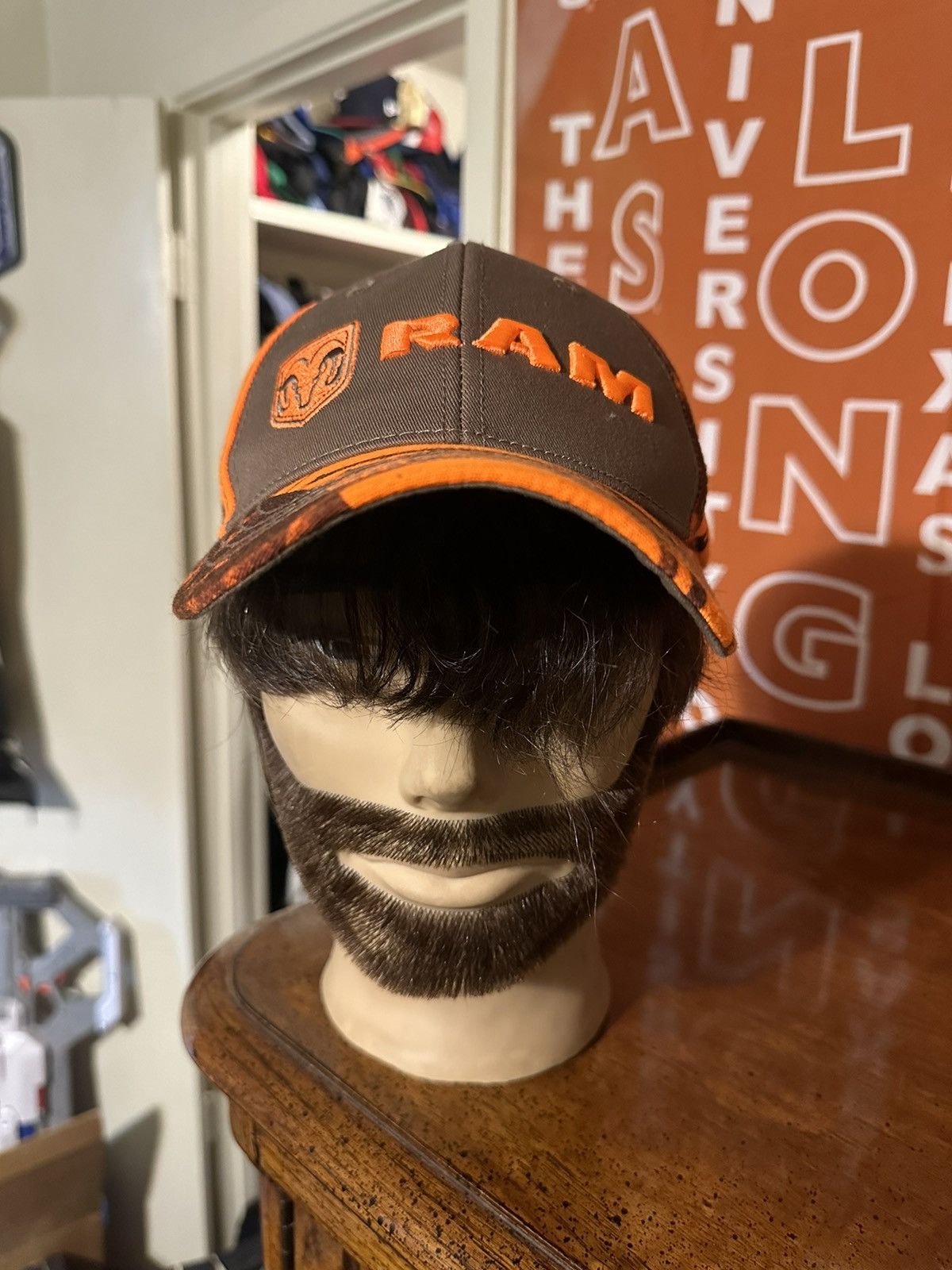 New Era × Vintage Vintage Dodge Ram “orange & brown” hat 90s Size ONE SIZE - 1 Thumbnail