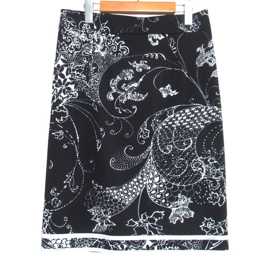 Other Leonard Leonard Fashion Floral Print Skirt Others Skirts DUTY FREE for USA Size ONE SIZE - 1 Thumbnail