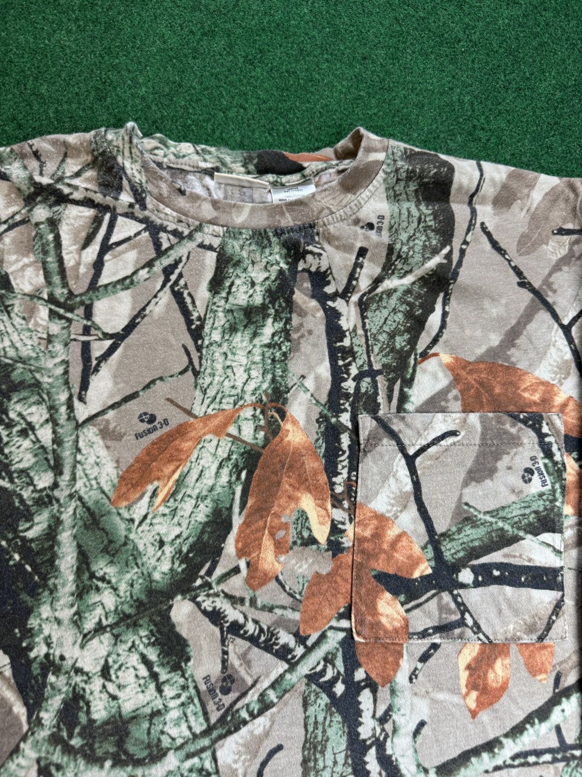 Realtree Y2K Realtree Camo Pocket Long Sleeve Outdoors T Shirt Size US XXL / EU 58 / 5 - 2 Thumbnail