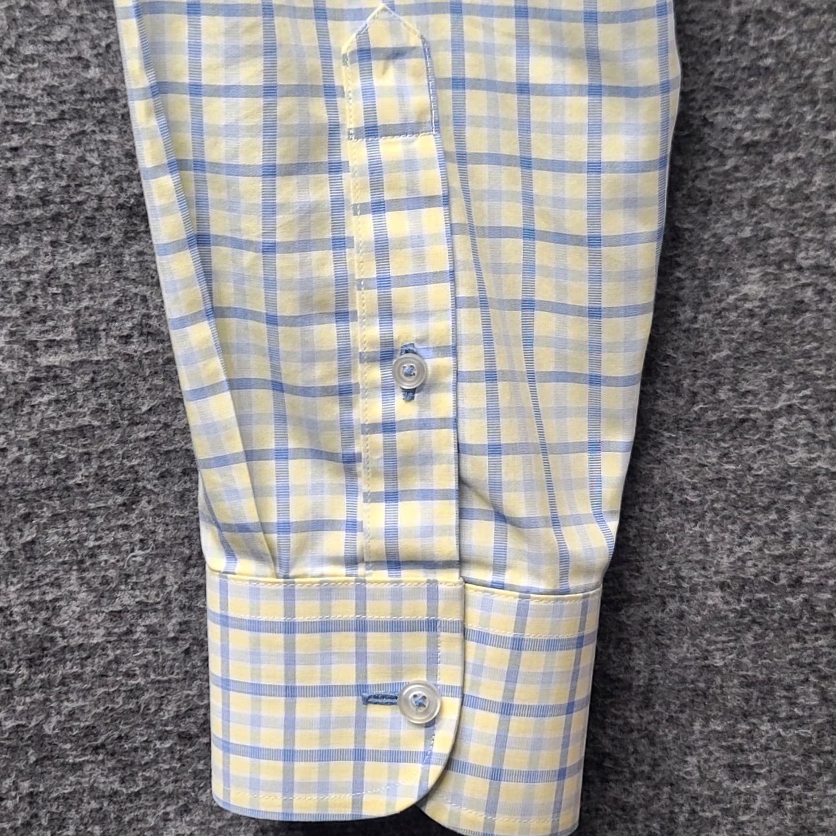 UNTUCKit UNTUCKit Dress Shirt Mens XXL Regular Fit Long Sleeve Wrinkle Free Performance Button-Up Casual Business Party/Cocktail Everyday Size 48R - 6 Thumbnail