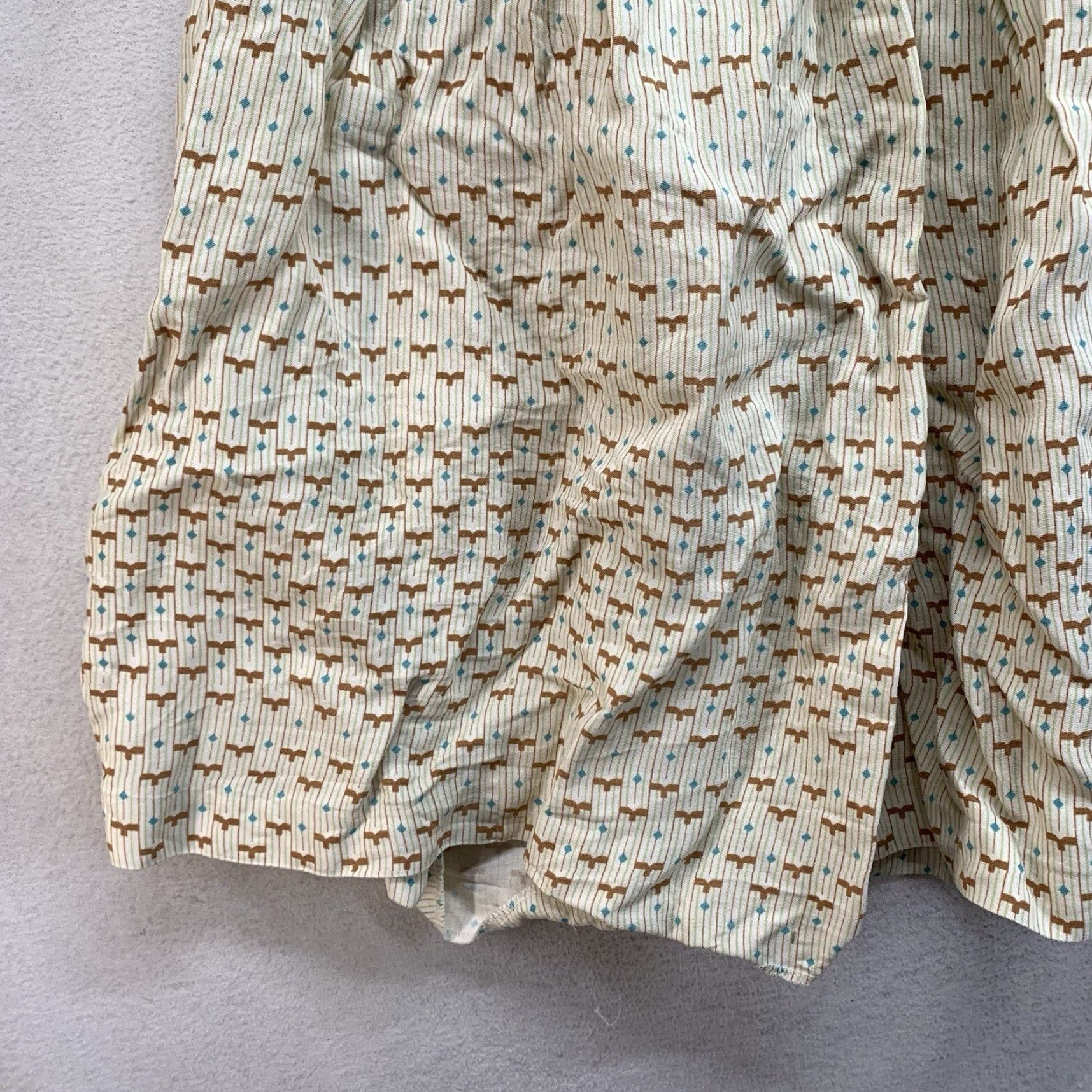 Vintage VINTAGE Munsingwear Women’s Mini Skirt Size 4 All Over Geometric Pattern Silk Wool Knit Casual Bohemian Beach Travel Size 27" / US 4 / IT 40 - 4 Thumbnail