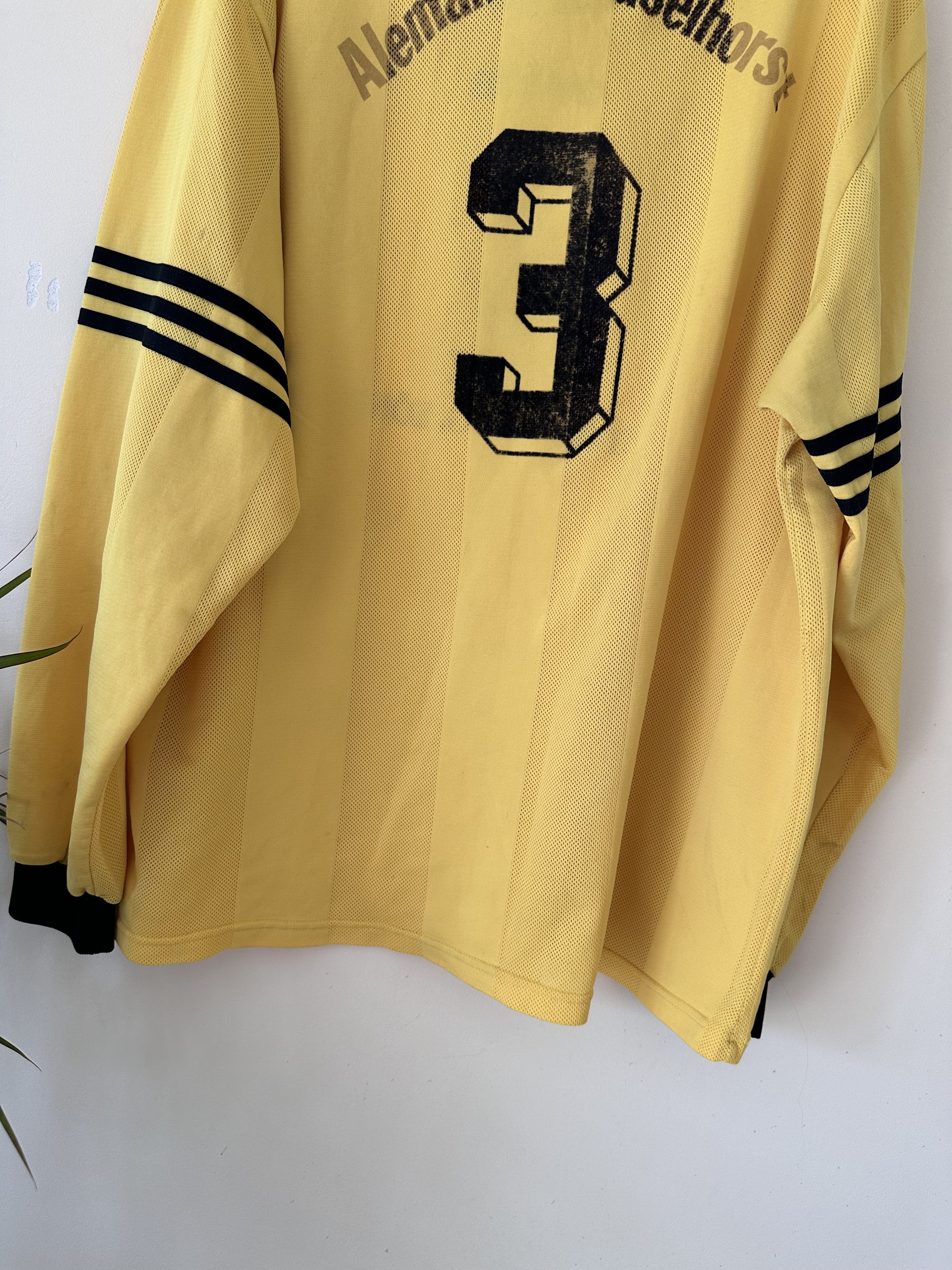 Adidas Rare Vintage Adidas Renault bundes league football tee Size US XL / EU 56 / 4 - 10 Thumbnail