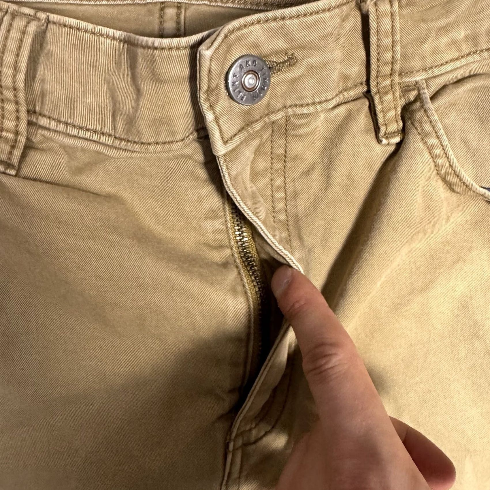 Vintage Flint & Tinder Pants Mens 34x30 Athletic Tapered Chino Fade 365 Everyday Brown Cotton Blend Spandex 5-Pocket Mens Fit Regular Inseam 29"} Size US 34 / EU 50 - 4 Thumbnail