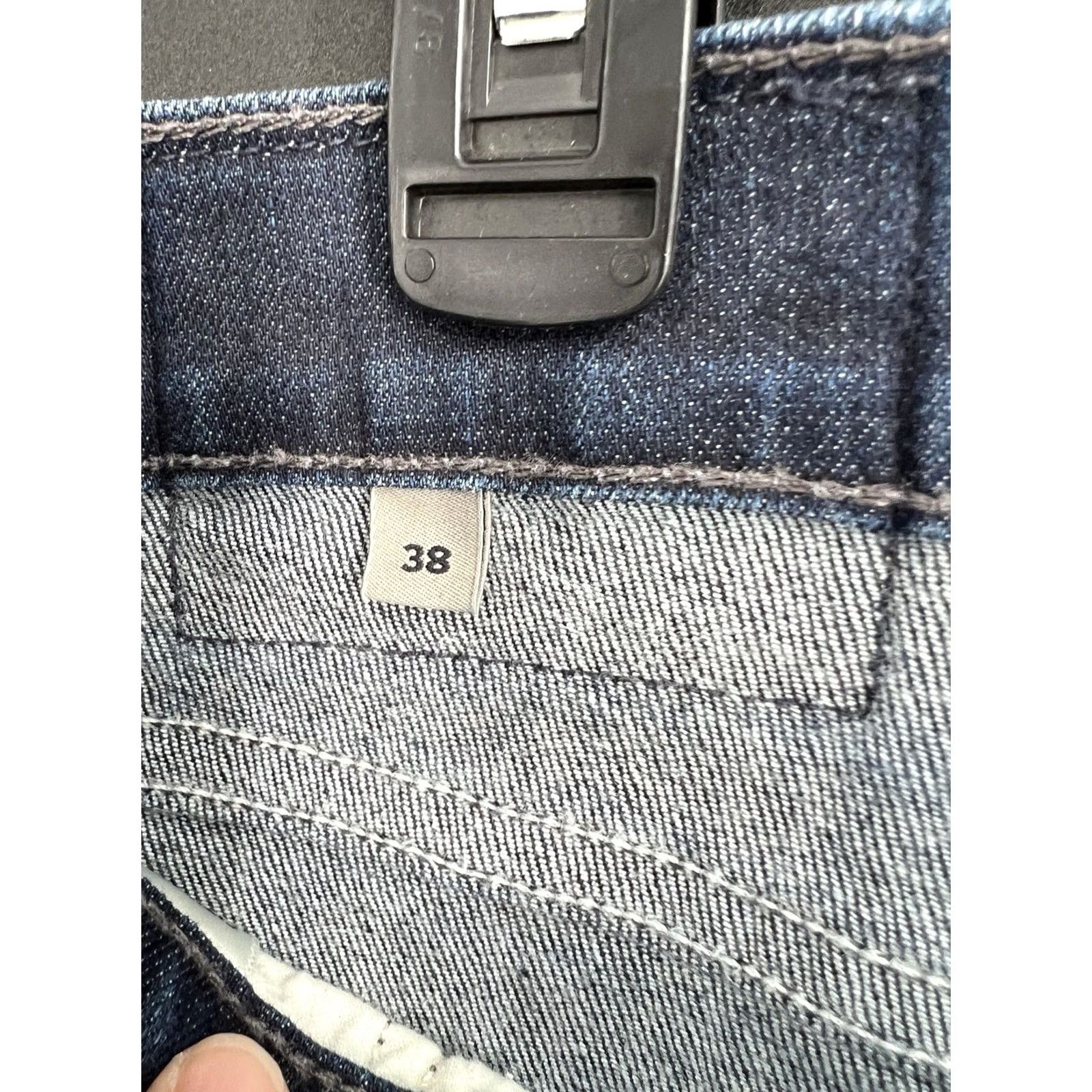 Citizens Of Humanity Citizens of Humanity Jeans Men 38x30 Blue Denim Straight Mid Rise 5-Pocket USA Jeans Mens Regular Size 38x30 Classic Wash Medium Color Blue USA Size US 38 / EU 54 - 6 Thumbnail