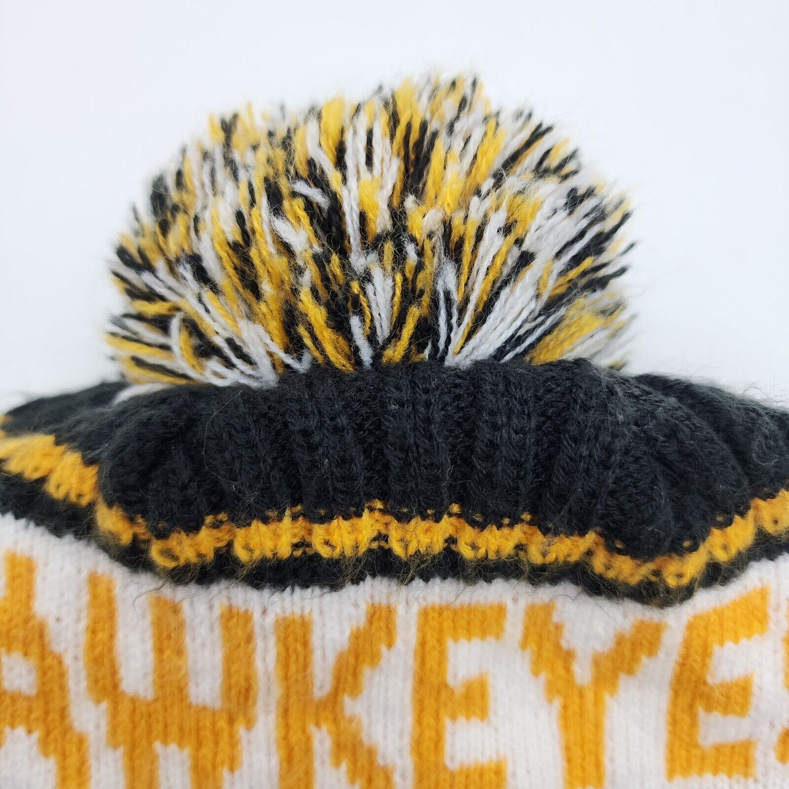 New Era Iowa Hawkeyes New Era Knit Pom Black Gold Fleeced Lined Size ONE SIZE - 3 Thumbnail
