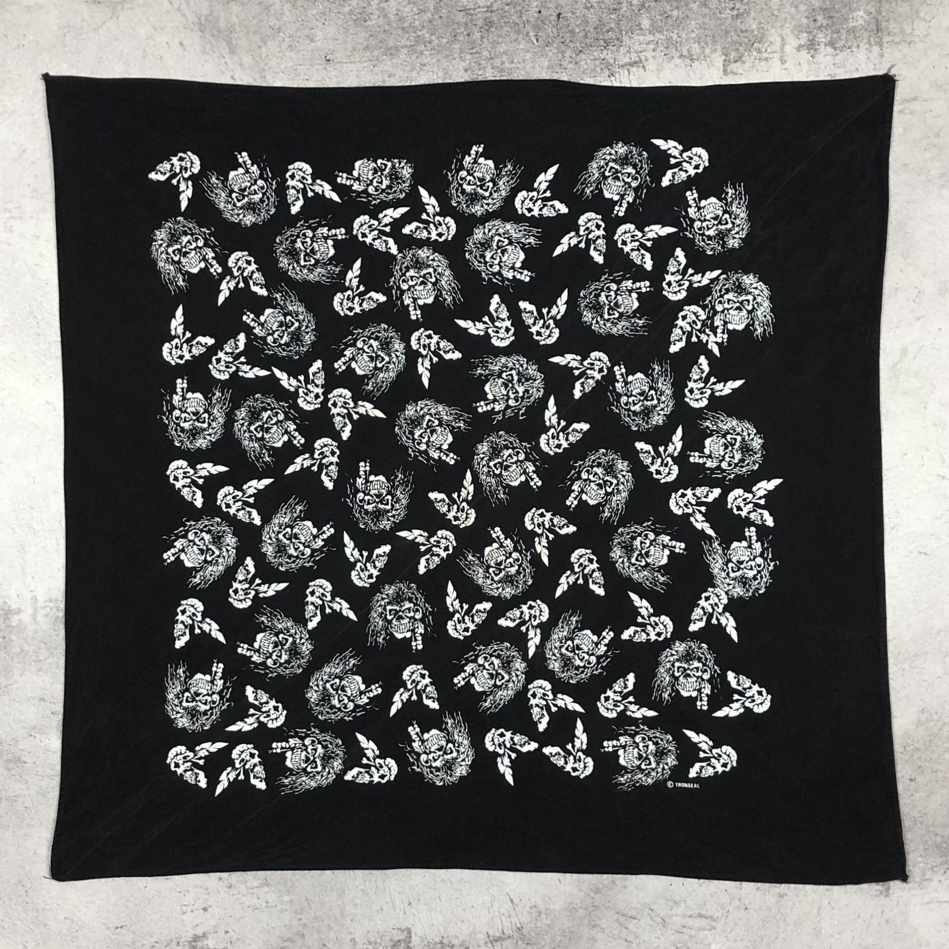 Vintage Vintage Tronseal Skulls Bandana iron maiden eddie Size ONE SIZE - 2 Thumbnail