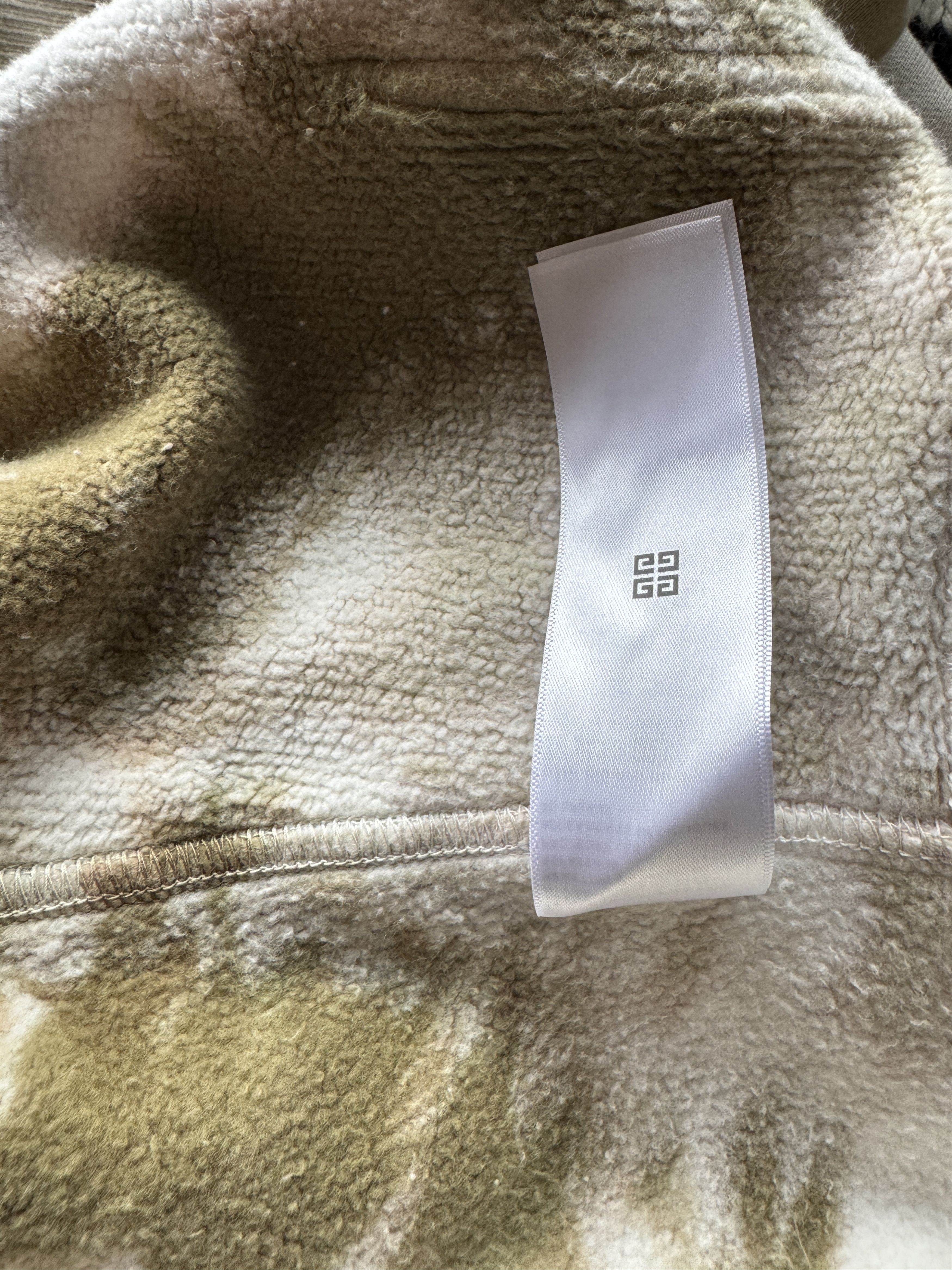 Givenchy Heart Tie-Dye Oversized Hoodie Size US M / EU 48-50 / 2 - 25 Thumbnail