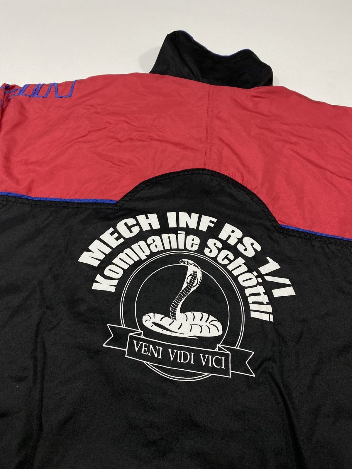 Nike LASTDROP🔥 Vintage 90s Nike Veni Vidi Vici Cobra Nylon Jacket Size US XL / EU 56 / 4 - 13 Thumbnail