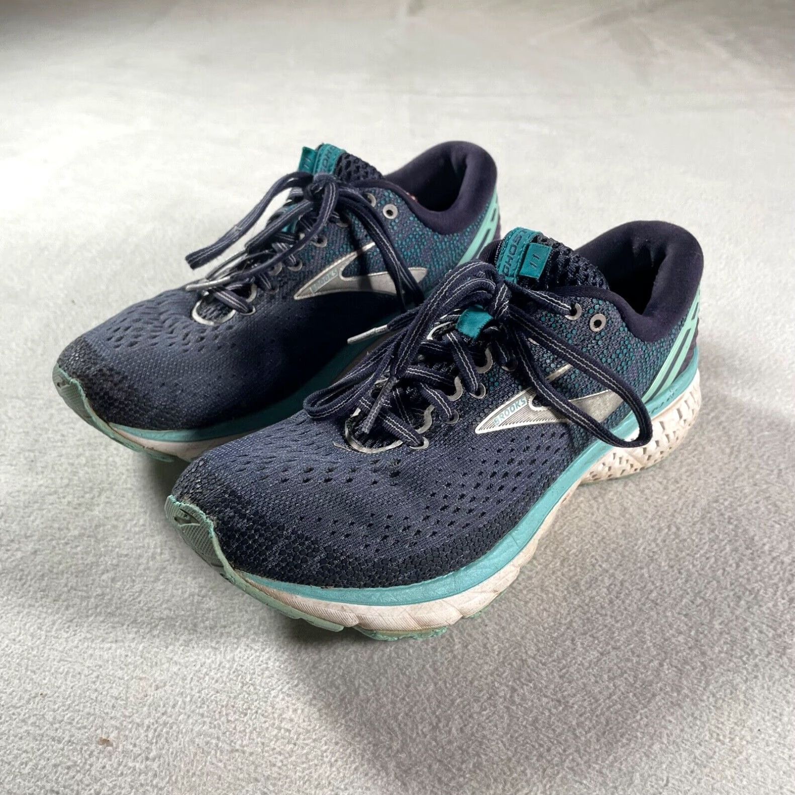 Brooks Womens Running Shoes Ghost 11 Blue Extra Large XL (Size 7.5)