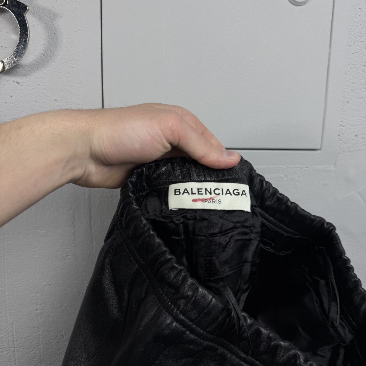 Balenciaga Vintage Leather Biker Pants Balenciaga Size 26" / US 2 / IT 38 - 6 Thumbnail