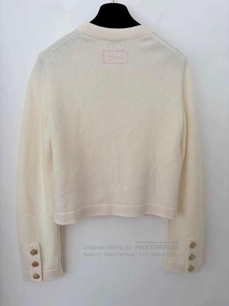 Chanel Chanel Multi-element button white knitted cardigan coat Size XS / US 0-2 / IT 36-38 - 2 Thumbnail