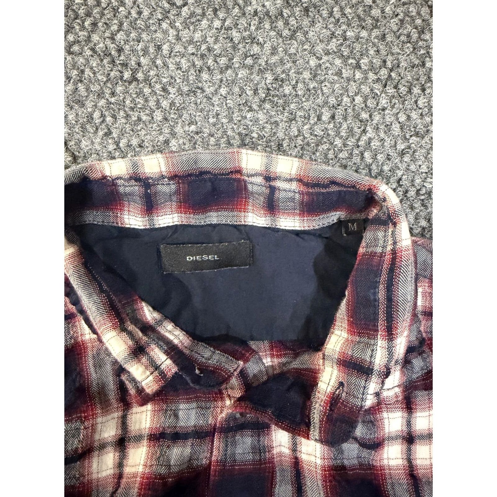 Diesel Diesel Shirt Mens M Blue Red Plaid Long Sleeve Button Front Raw Hem Casual Button-Up Shirt Size US M / EU 48-50 / 2 - 5 Thumbnail