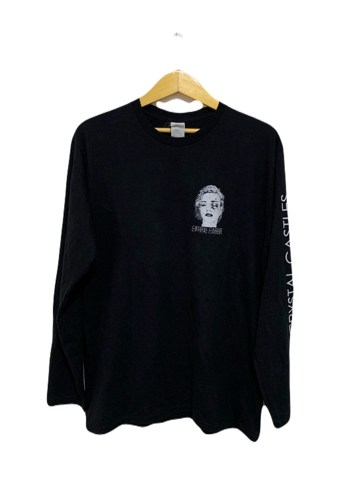 Band Tees Crystal Castles Long sleeve T-Shirt Size US XL / EU 56 / 4 - 1 Thumbnail