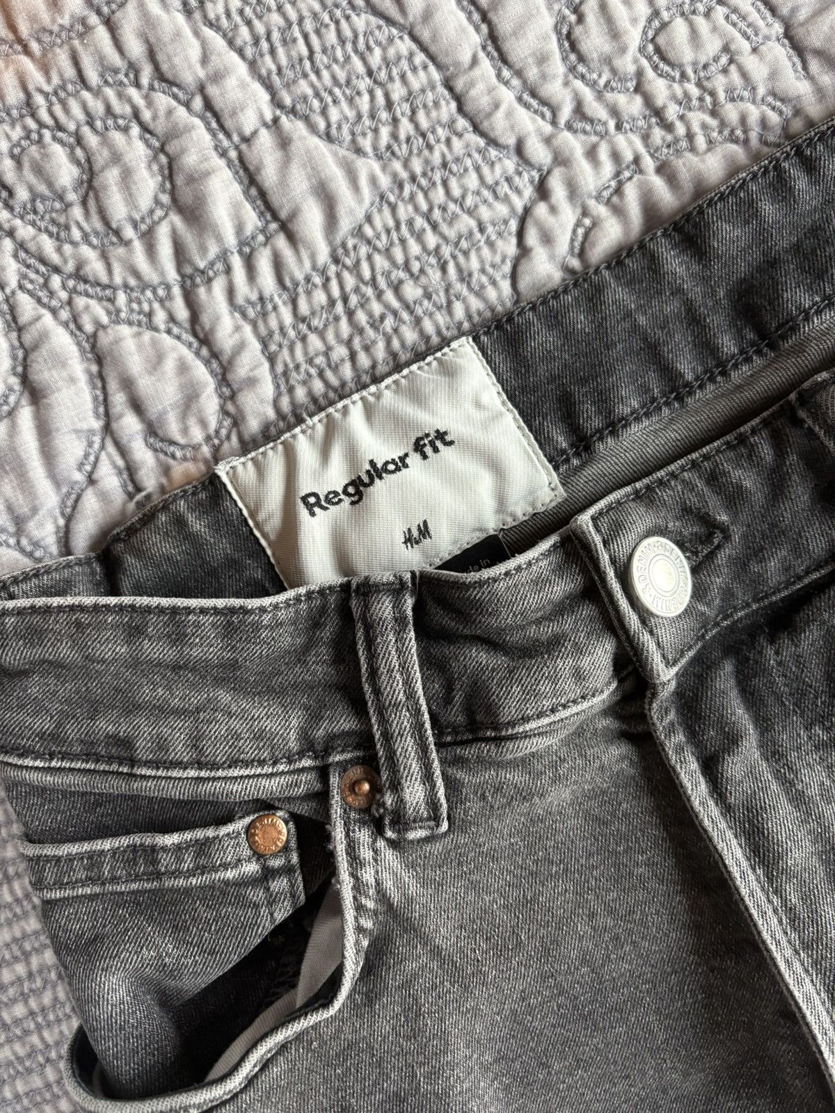H&M Regular Fit Charcoal Jeans Size US 33 - 3 Thumbnail