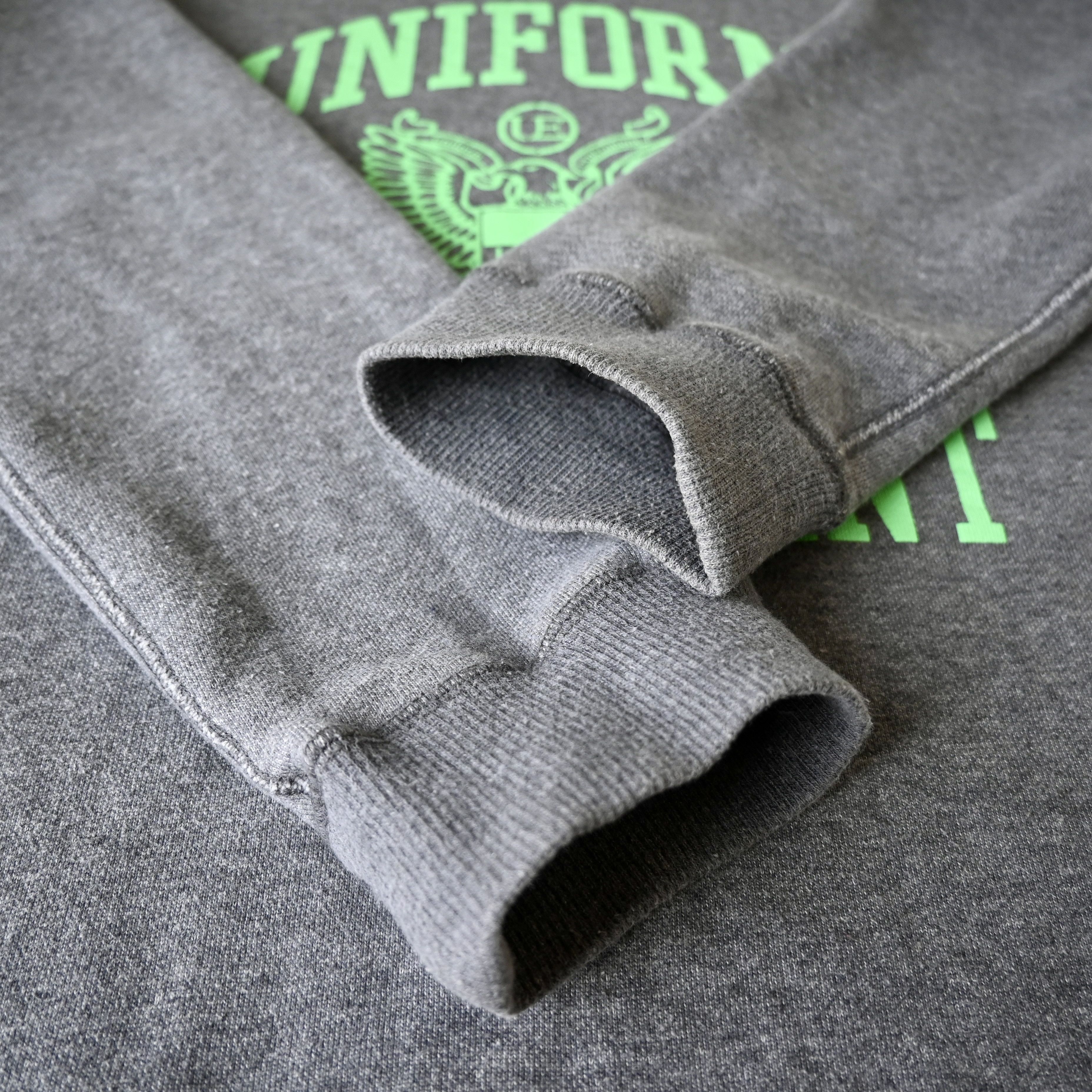 uniform experiment Uniform Experiment script crewneck sweatshirt, made in Japan Size US L / EU 52-54 / 3 - 10 Thumbnail