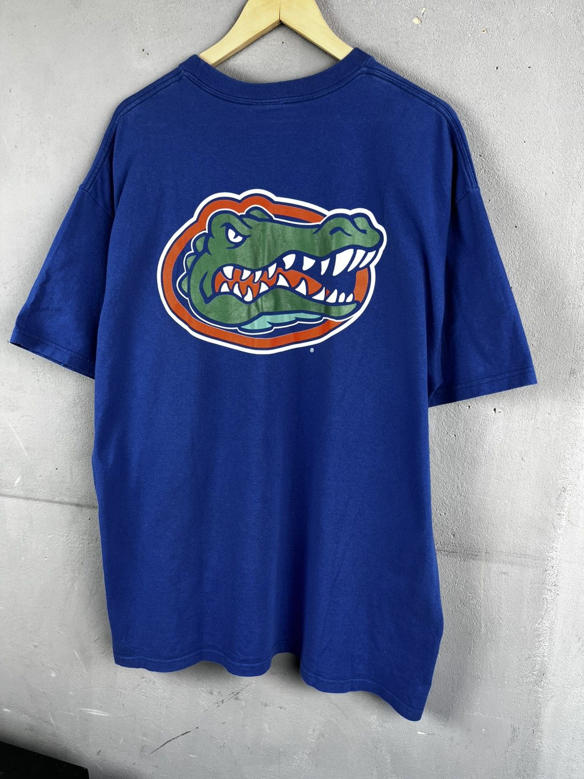 Nike Florida Gators Orange and blue Nike team t shirt vintage Size US XL / EU 56 / 4 - 1 Thumbnail
