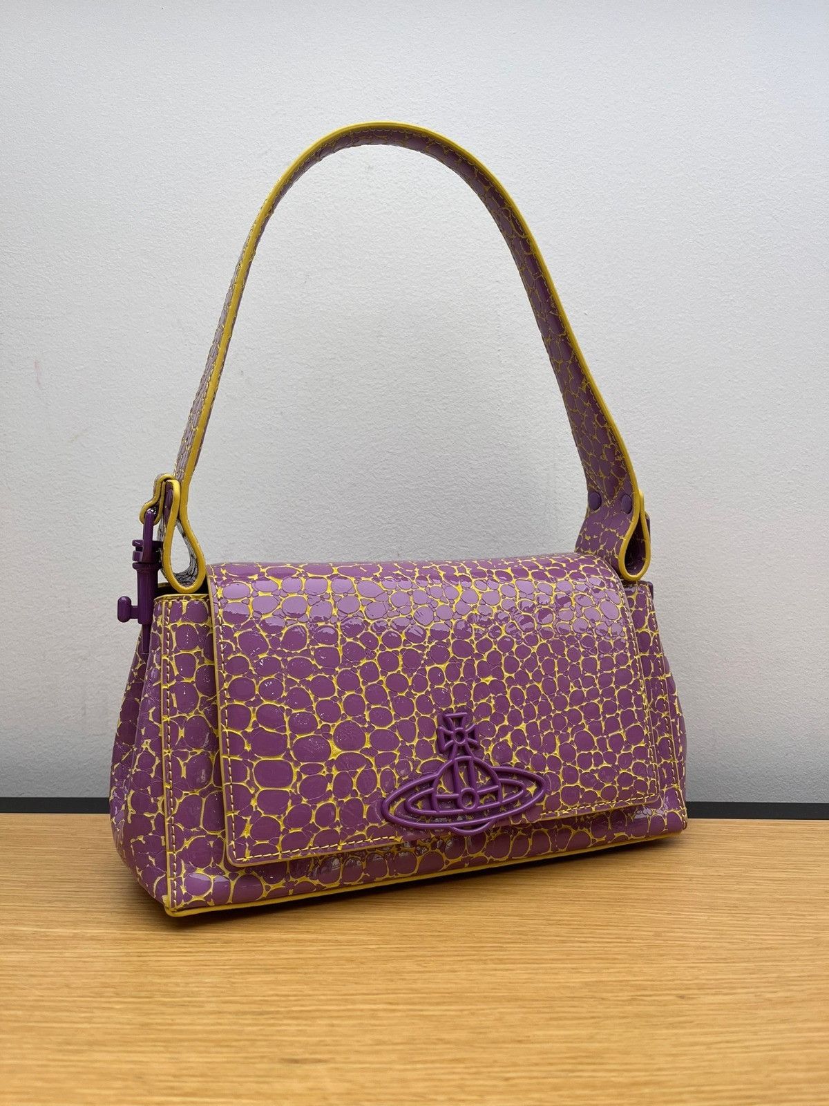 Vivienne Westwood o1f1d3z0625 Size: OS / Hazel Medium Handbag in Violet/Yellow Size ONE SIZE - 1 Preview