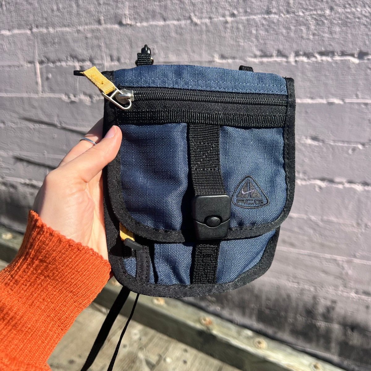 Nike × Nike ACG × Vintage Vintage 90's Nike ACG Cross Body Adventure Bag Size ONE SIZE - 1 Thumbnail