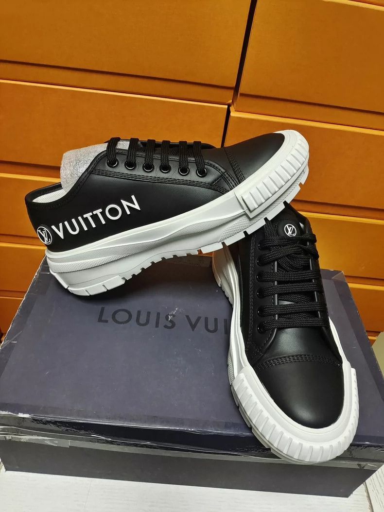 Louis Vuitton Louis Vuitton Black Low-Top Sneakers Size 36.5-2507 Size US 6 / IT 36 - 5 Thumbnail