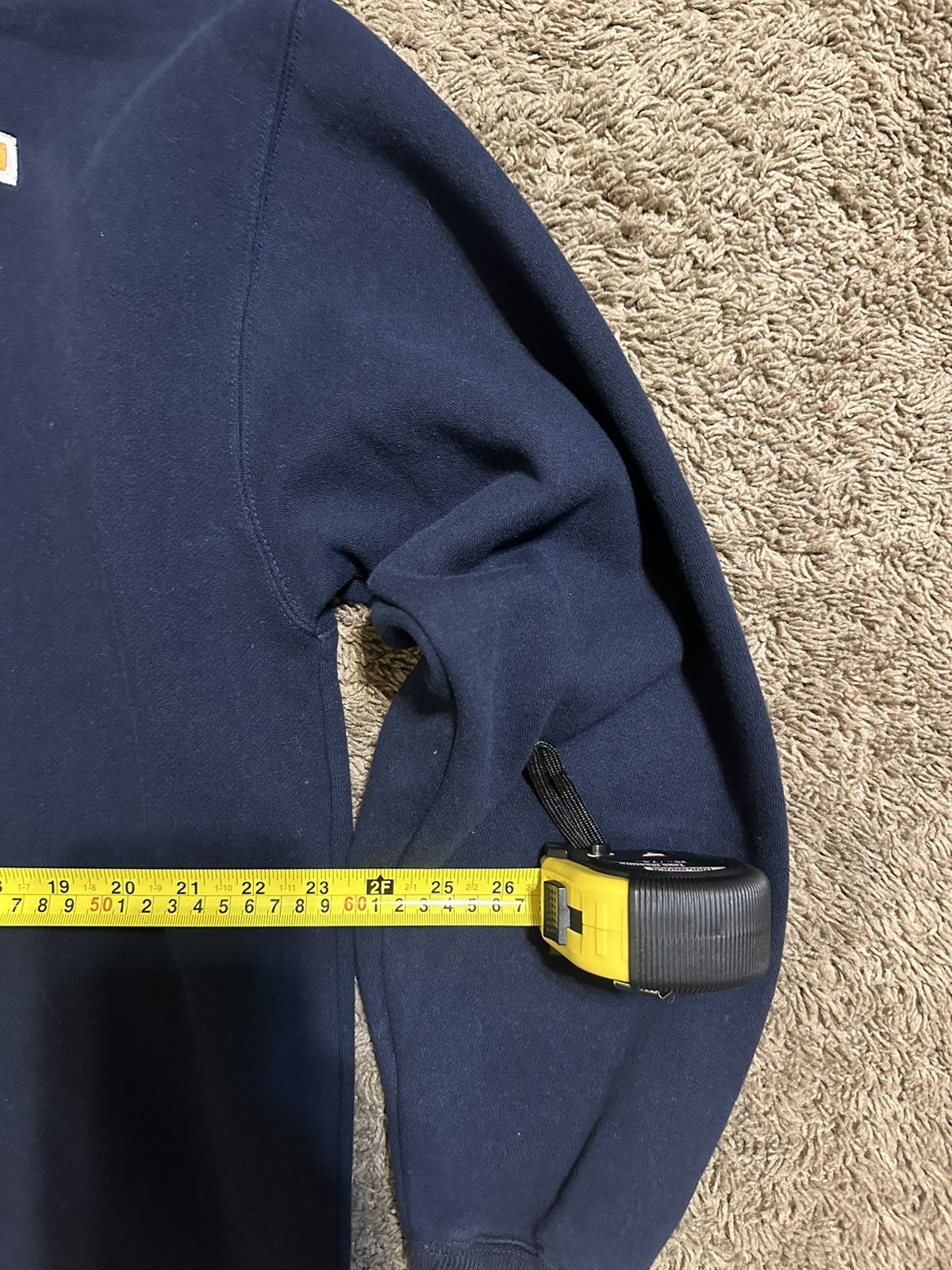 Champion × NCAA × Vintage Vintage Champion Navy university sweater 00s size large Size US L / EU 52-54 / 3 - 4 Thumbnail
