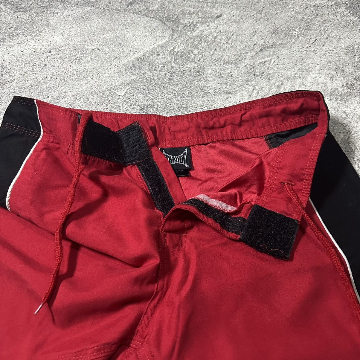 Tapout VINTAGE CRAZY Y2K TAPOUT MMA SHORT PANTS Size US 28 / EU 44 - 12 Thumbnail