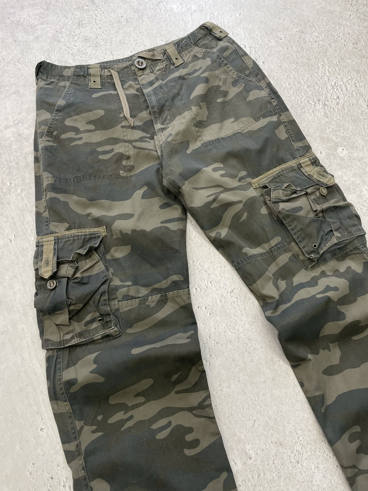 Carhartt Camo baggy pants camo army style y2k Size US 30 / EU 46 - 3 Thumbnail
