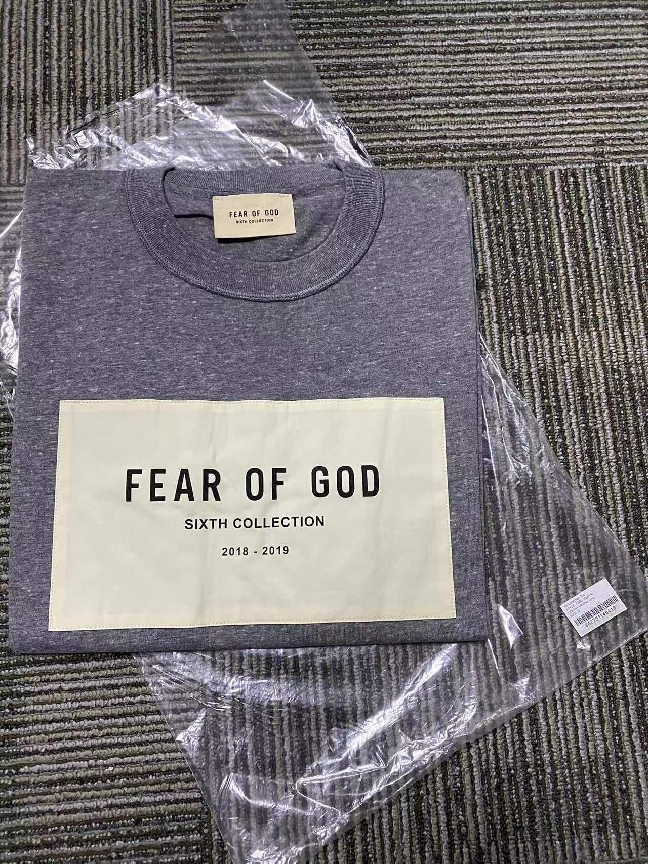 Fear of God Fear of God 6th Sixth Collection Grey Tee Black Size US S / EU 44-46 / 1 - 3 Thumbnail
