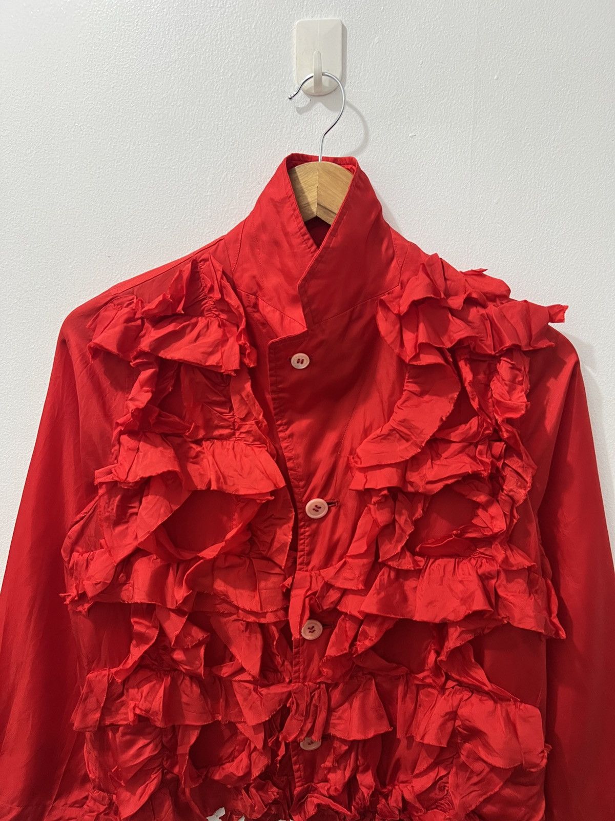 Comme des Garcons Comme des Garçons - AD2014 Red Ruffled Shirt Size S / US 4 / IT 40 - 5 Thumbnail