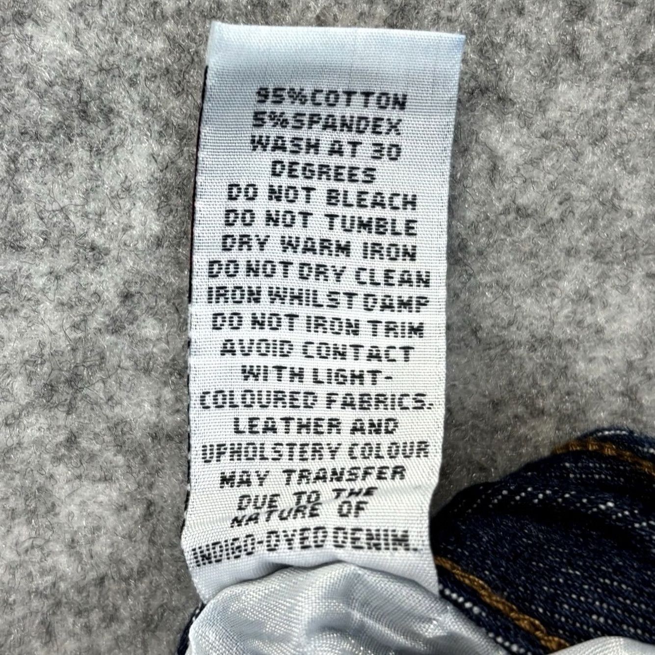 Boohoo Boohoo Denim Skirt Plus High Rise Fray Hem UK 16 Dark Wash Indigo Womens BNWT Size 38" / US 16 / IT 52 - 8 Thumbnail