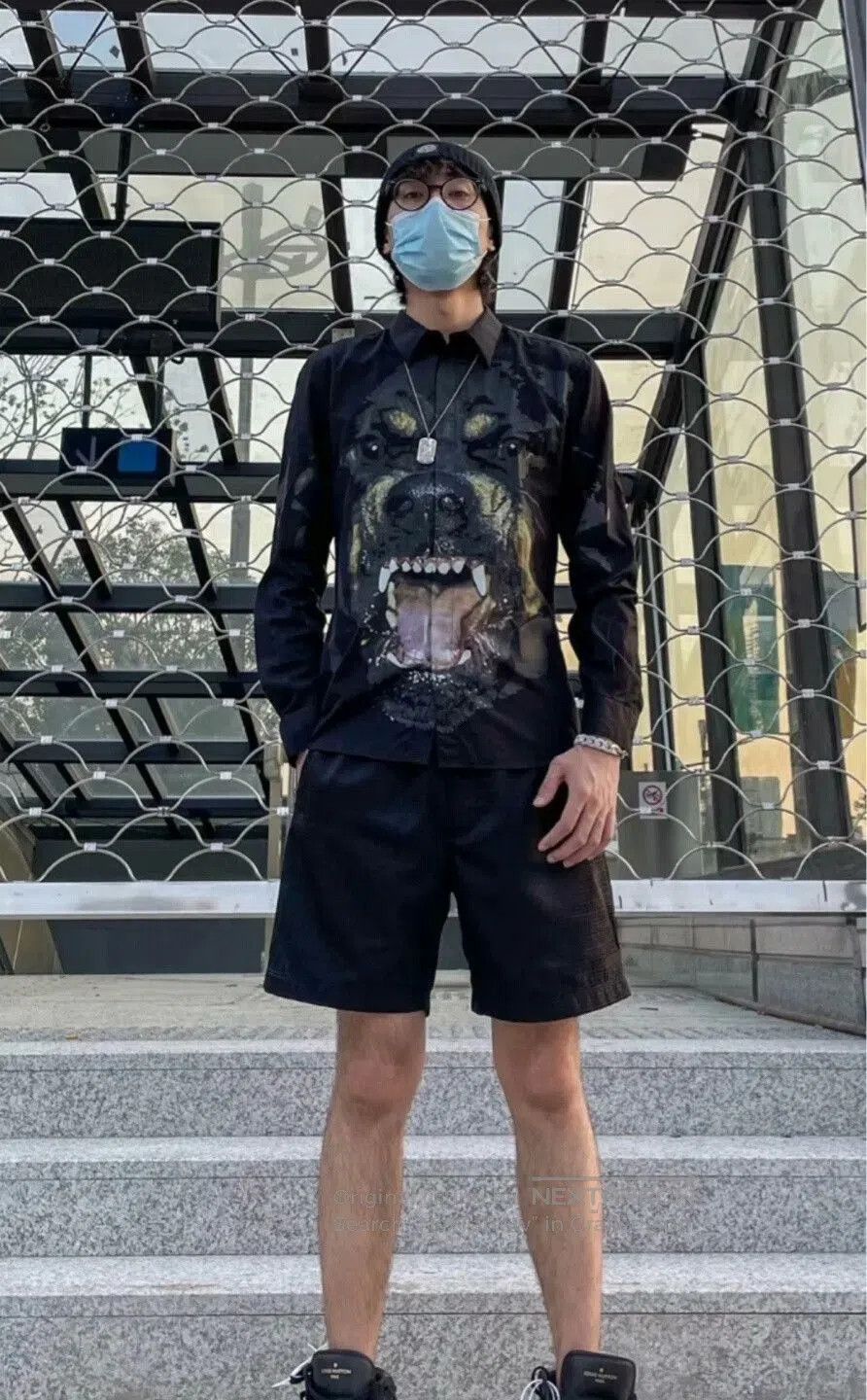 Givenchy Givenchy Black Dog Print Long. Size US S / EU 44-46 / 1 - 7 Thumbnail
