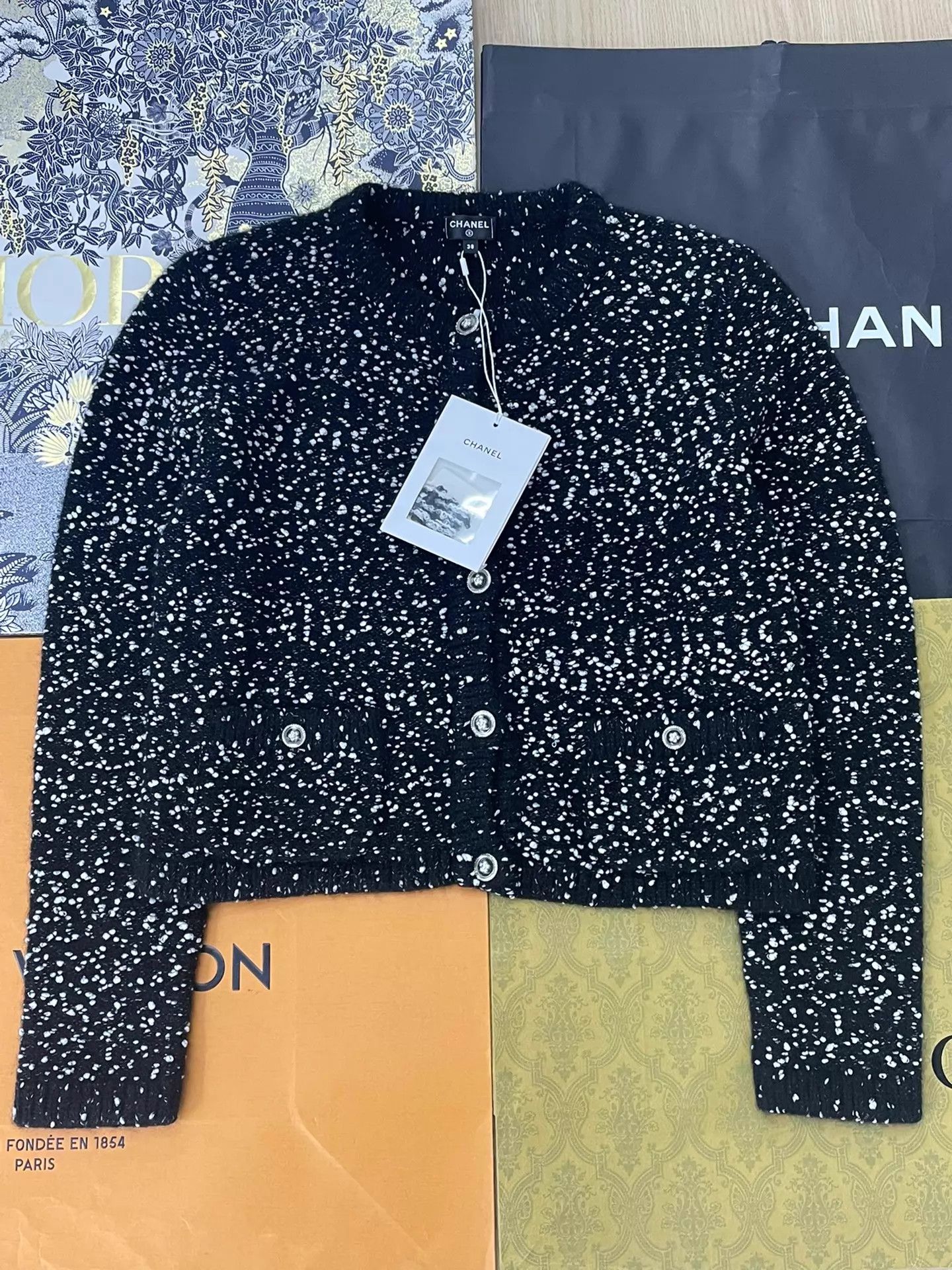 Chanel Chanel Black & White Stardust Cashmere Cardigan EU38 New Size S / US 4 / IT 40 - 1 Thumbnail
