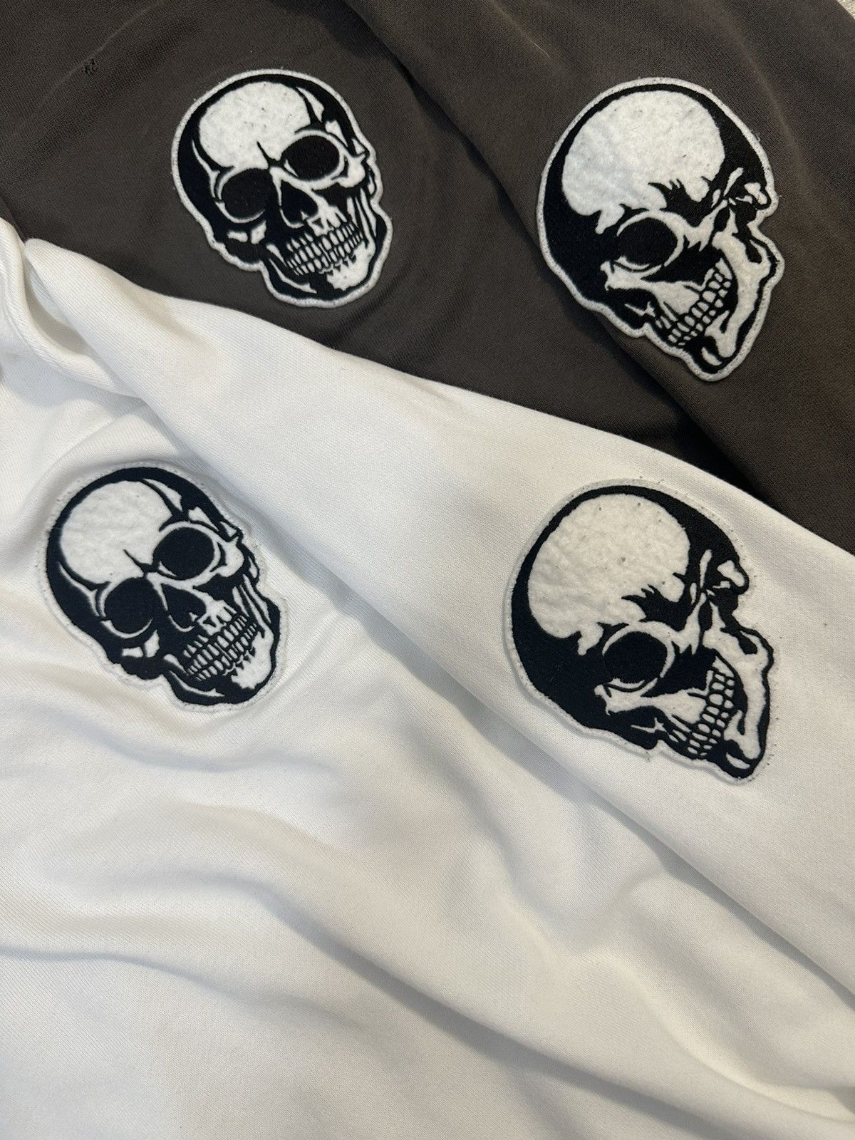 Number (N)ine SS04 Number (N)ine White Double Skull Hoodie Size US XL / EU 56 / 4 - 3 Thumbnail