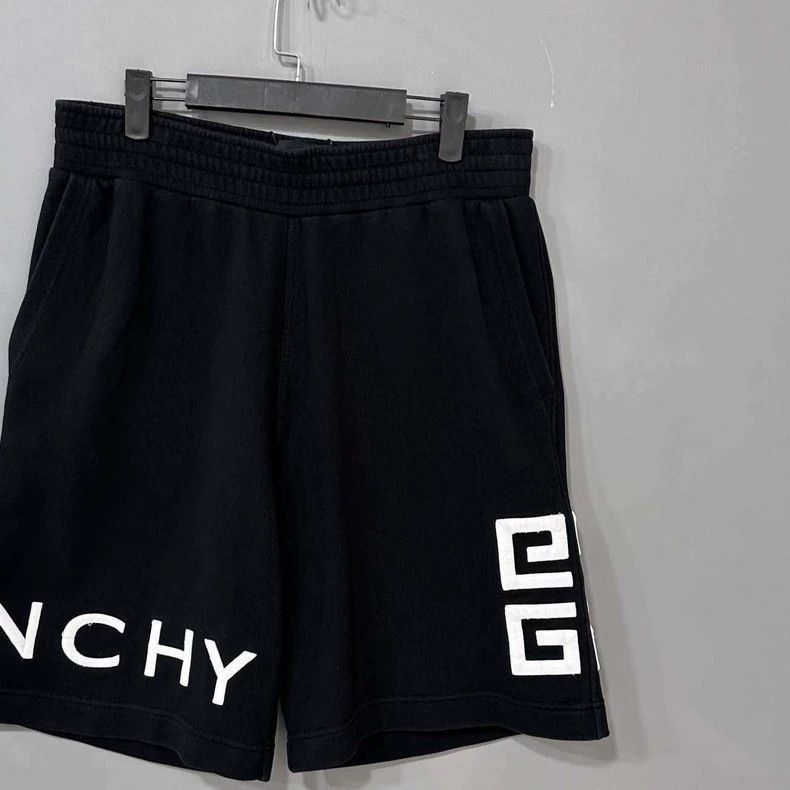 Givenchy Givenchy GIVENCHY Logo Shorts in Black Color -2507 Size US 27 - 2 Thumbnail