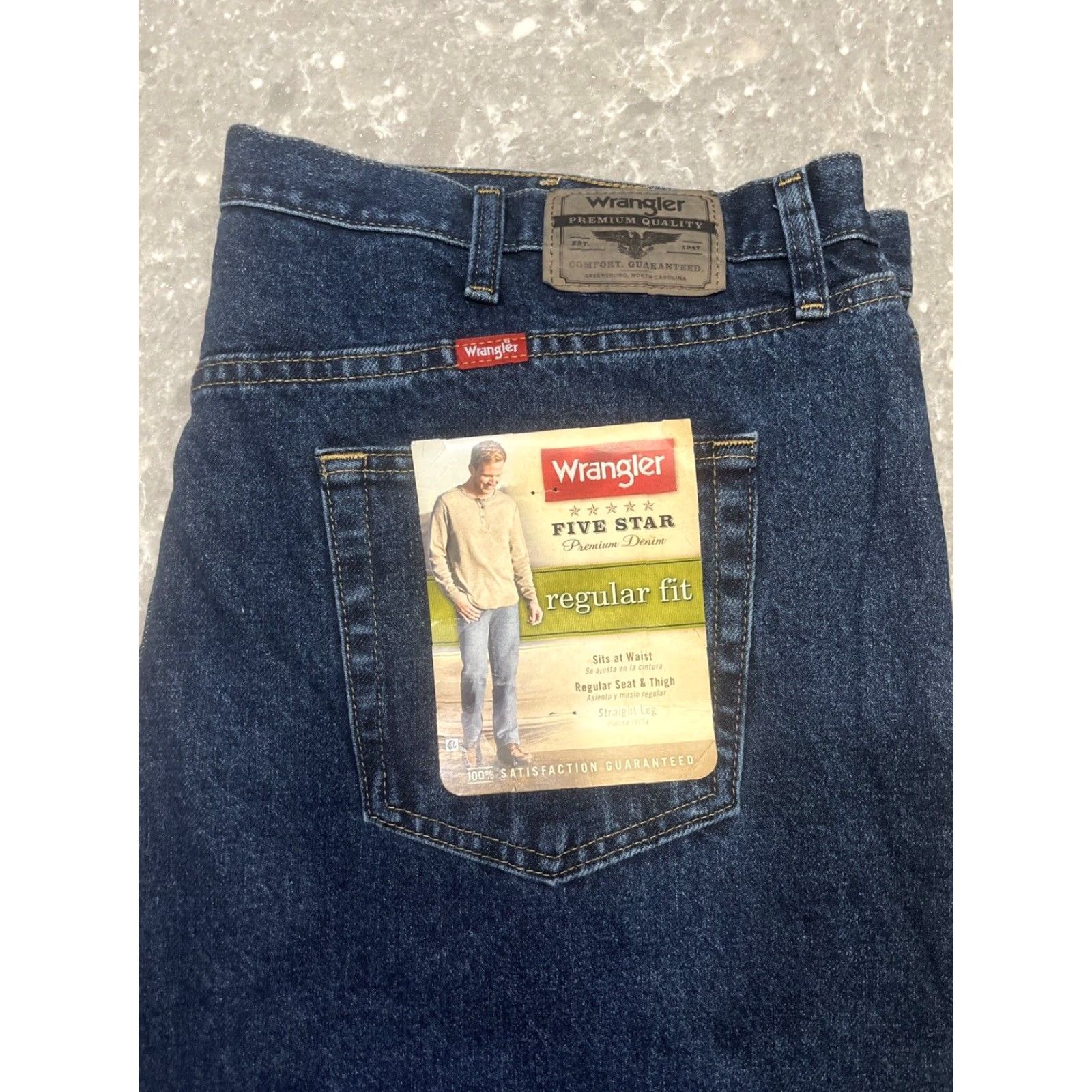 Wrangler Wrangler Men's Five Star Blue Jeans Size 46x32 Regular Denim 5 Pocket NWT Size US 30 / EU 46 - 2 Thumbnail