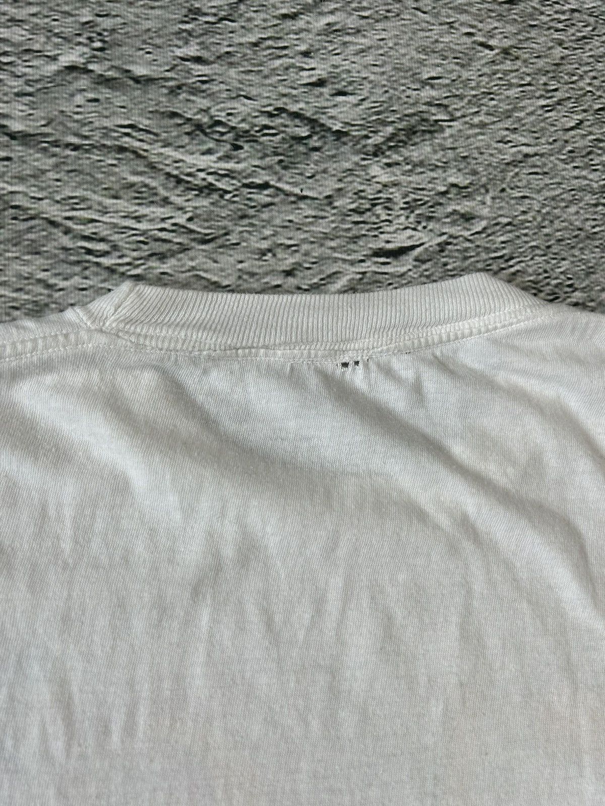 Vintage Vintage 90s T-shirt Fuck Iraq Saddam Hussain white Gunox Size US L / EU 52-54 / 3 - 9 Thumbnail