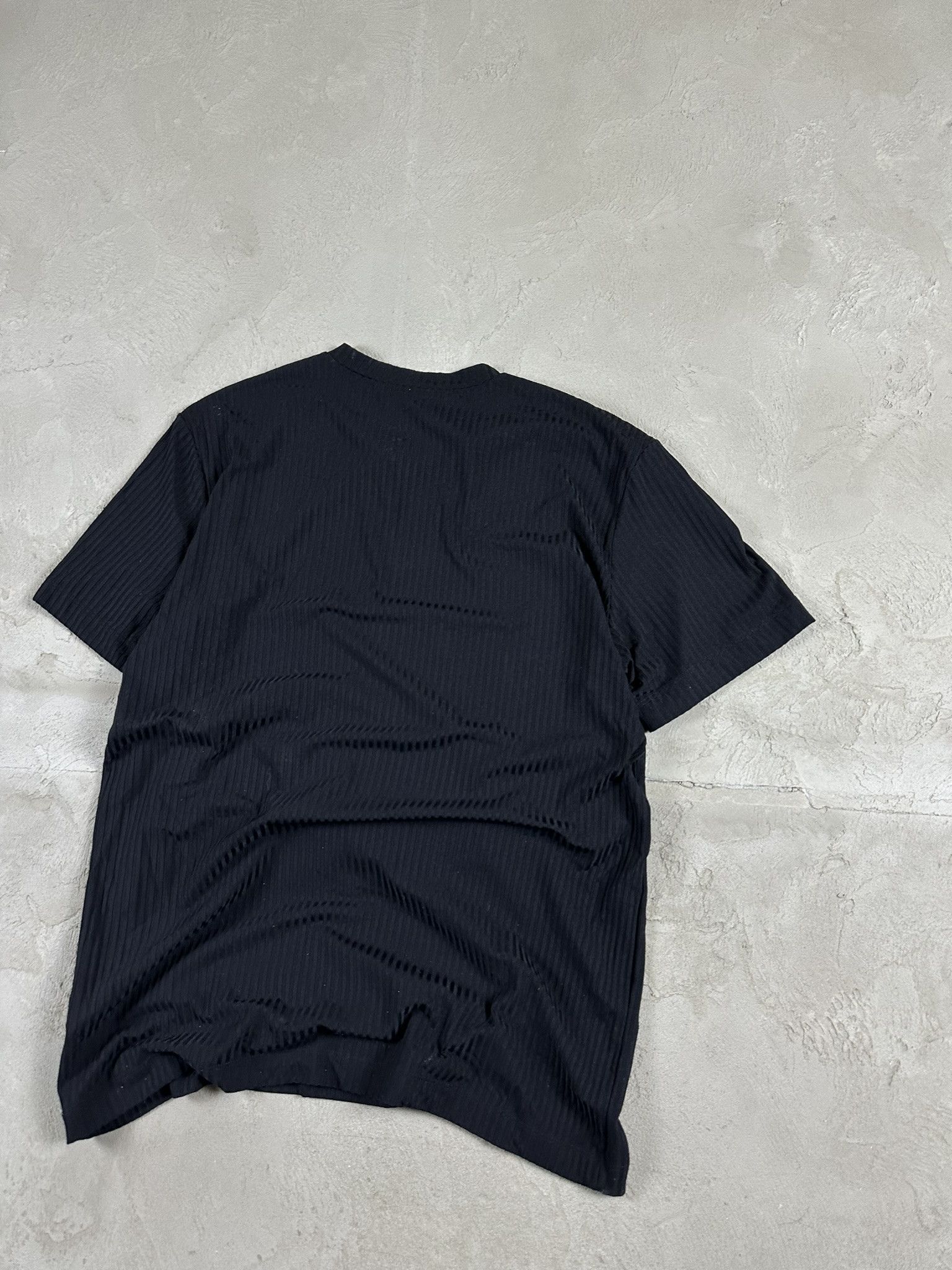 Versace Vintage Versace Pleated Like Issey Miyake Basic T-shirt Size US L / EU 52-54 / 3 - 7 Thumbnail